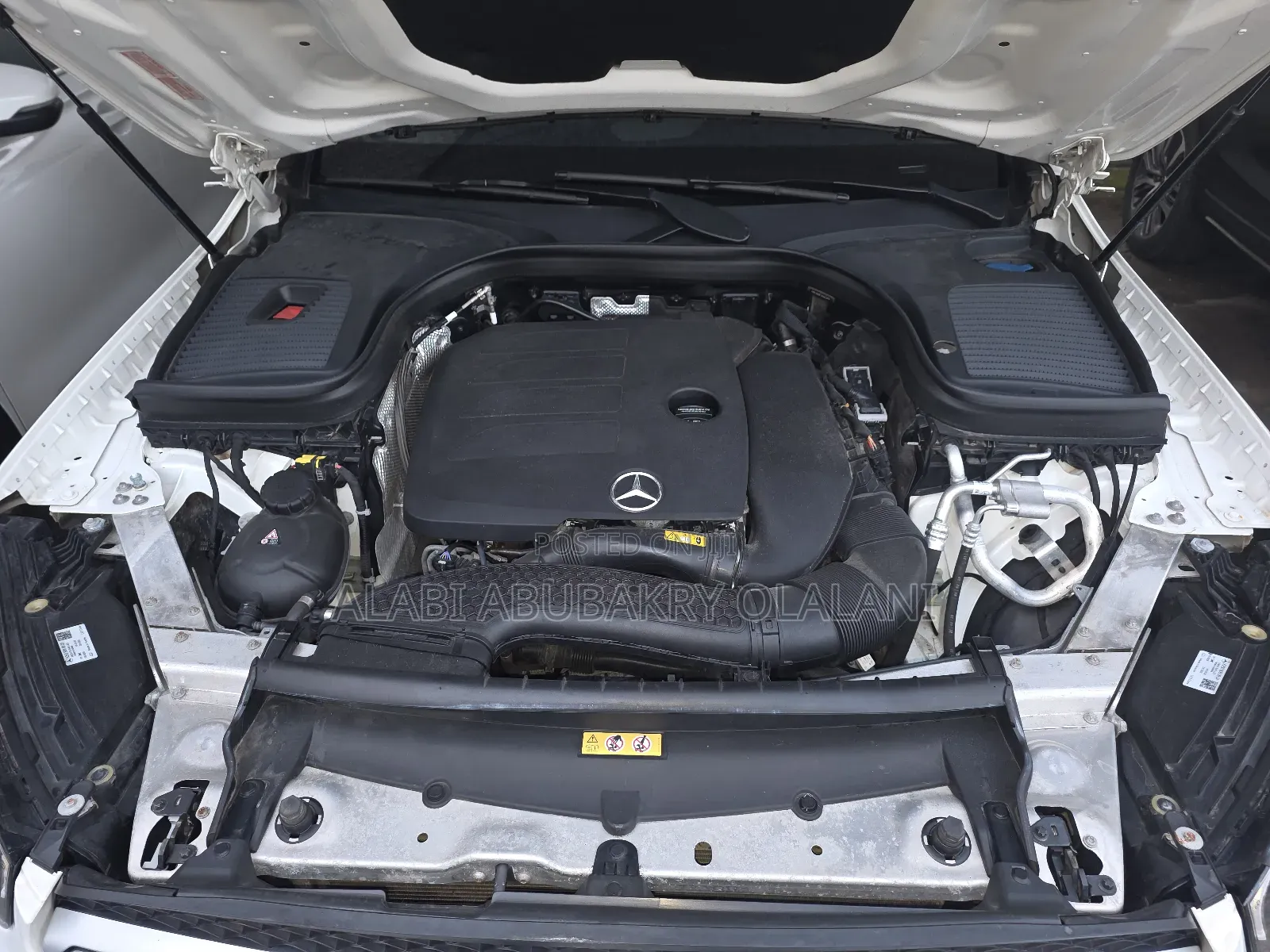 Mercedes-Benz GLC-Class 2022 Off white
