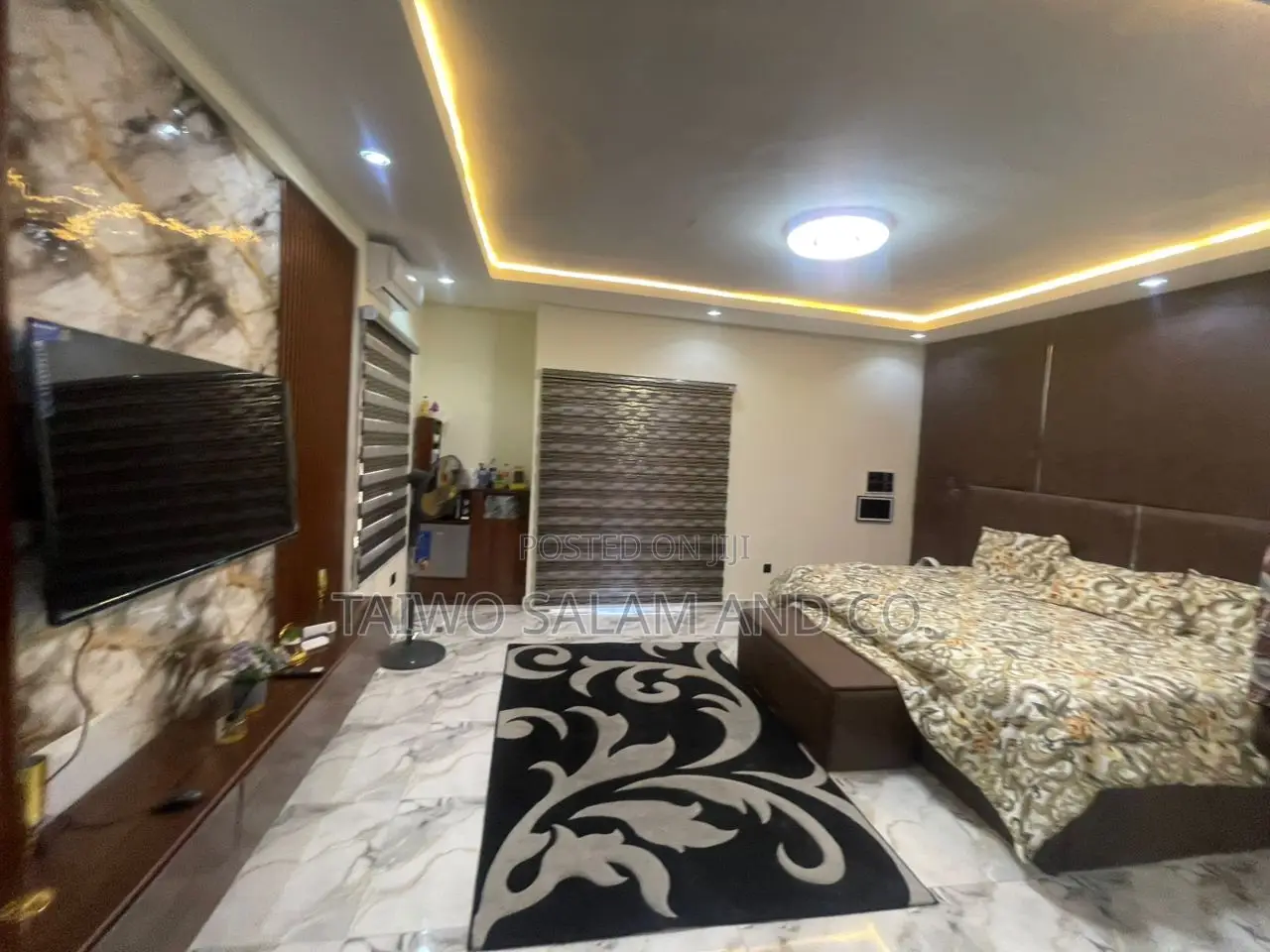 Furnished 4bdrm Duplex in Jericho for sale