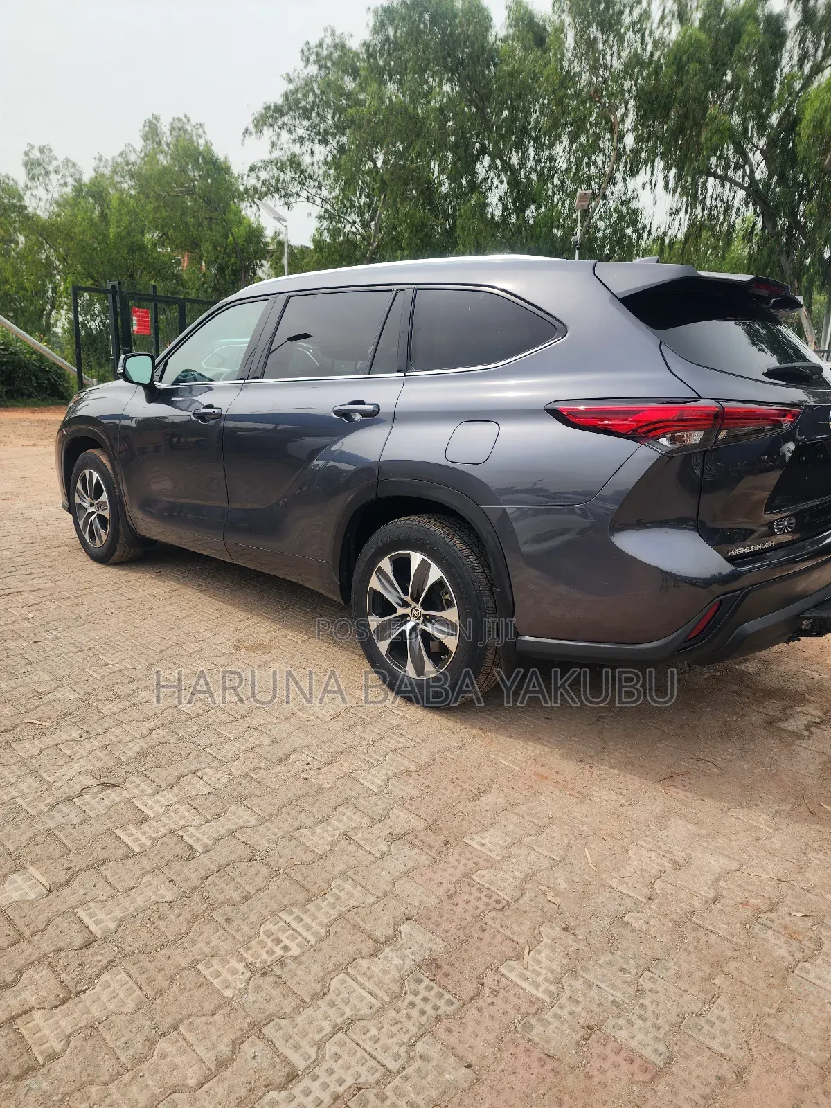Toyota Highlander XLE 2021 Gray