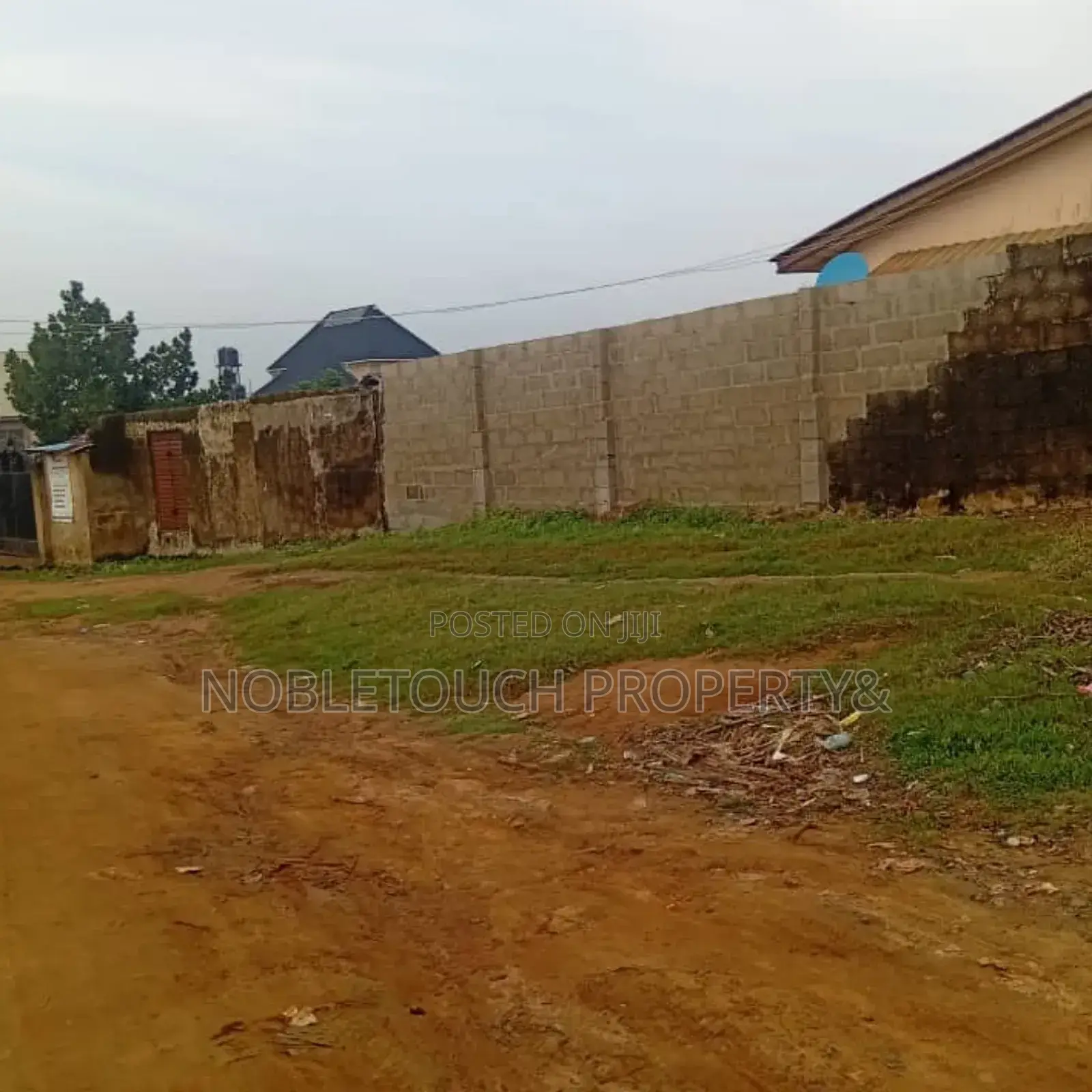 3bdrm Bungalow in Ijegun Ikotun Lagos for sale