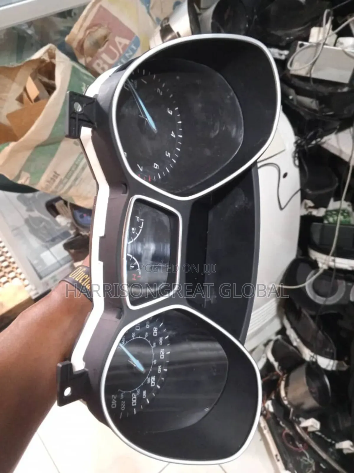 Ford Escape Speed Clock 2017 Model