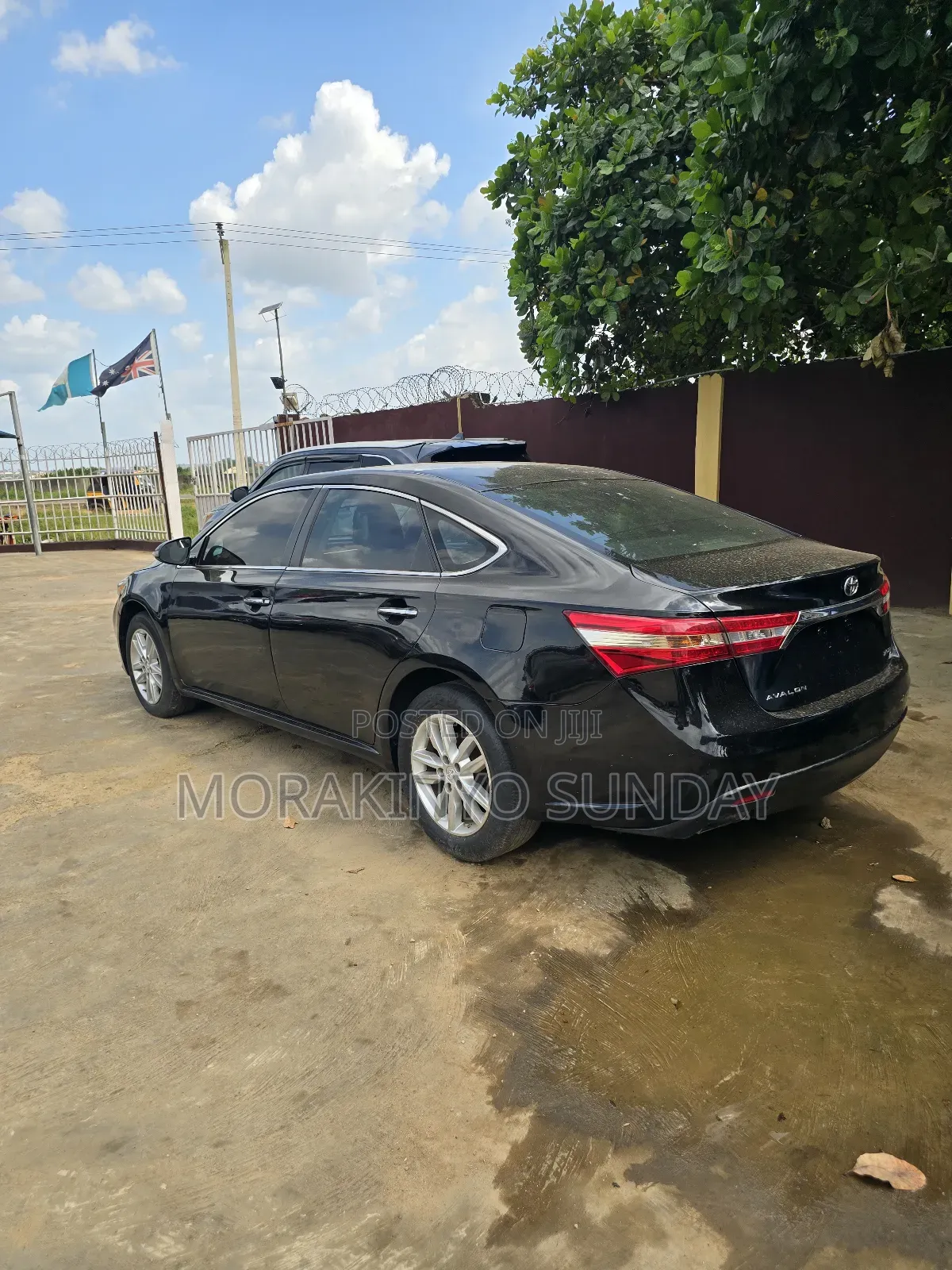 Toyota Avalon Limited Sedan FWD (3.5L 6cyl 6A) 2013 Black