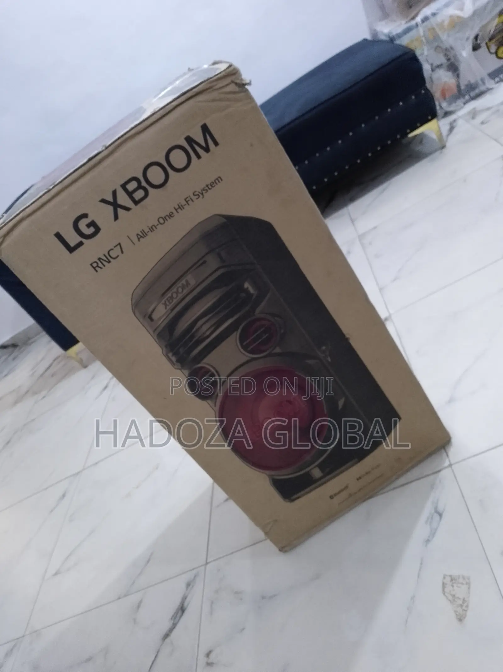 Lg Xboom Rnc7 High-power Sound For Gatherings
