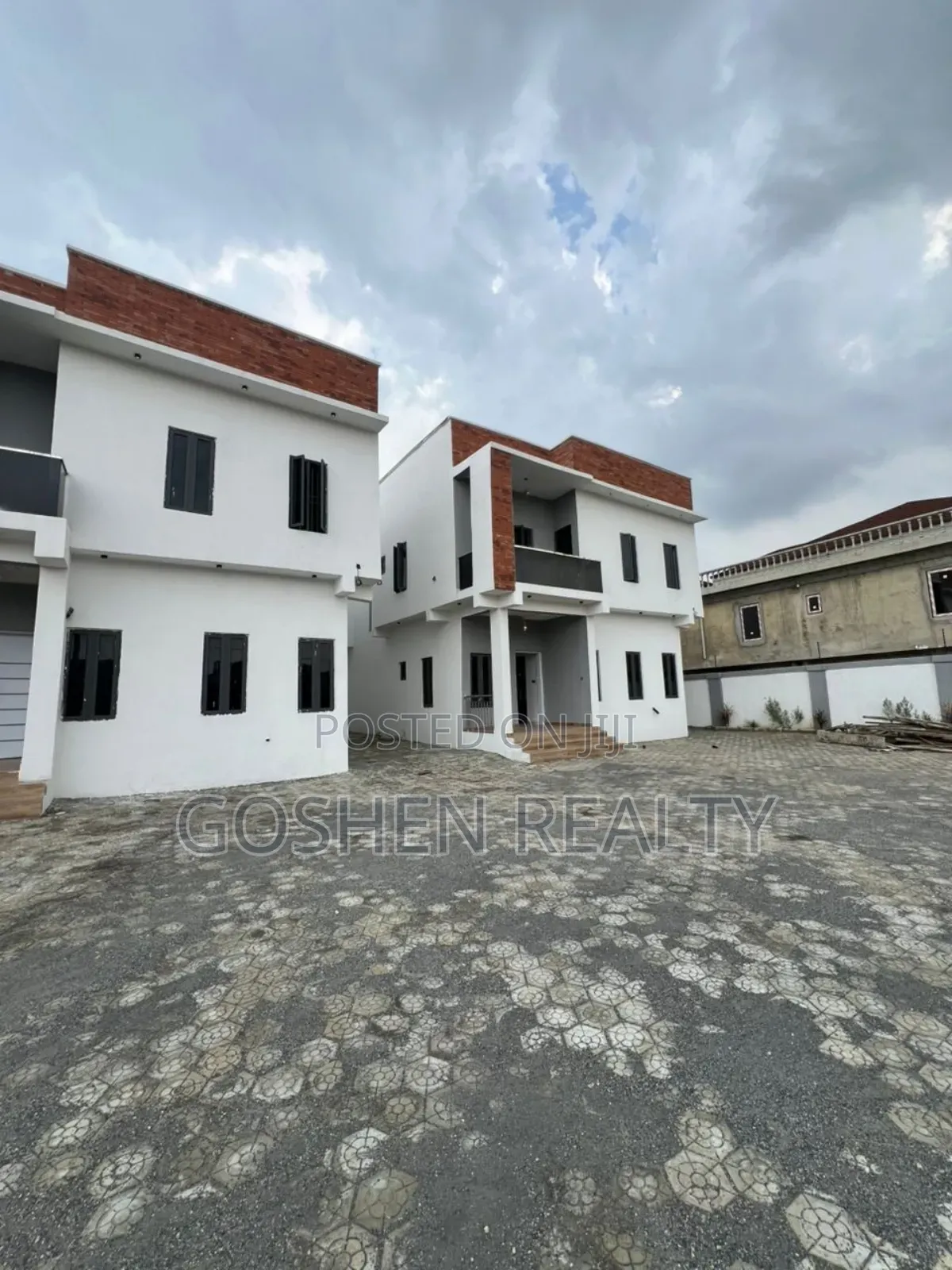 4bdrm Duplex in Guzape Main for sale
