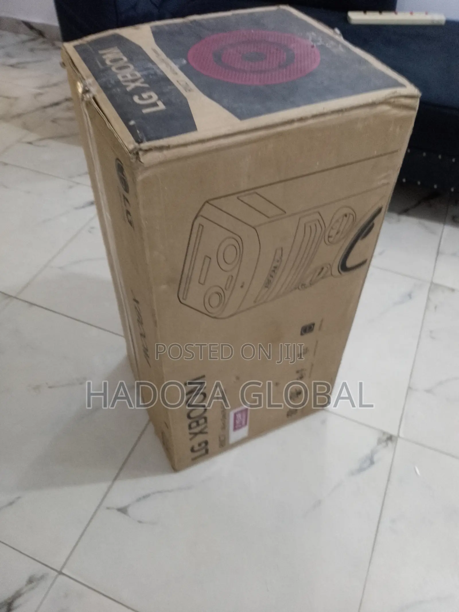The Lg Xboom Rnc7 Featuring Karaoke Support
