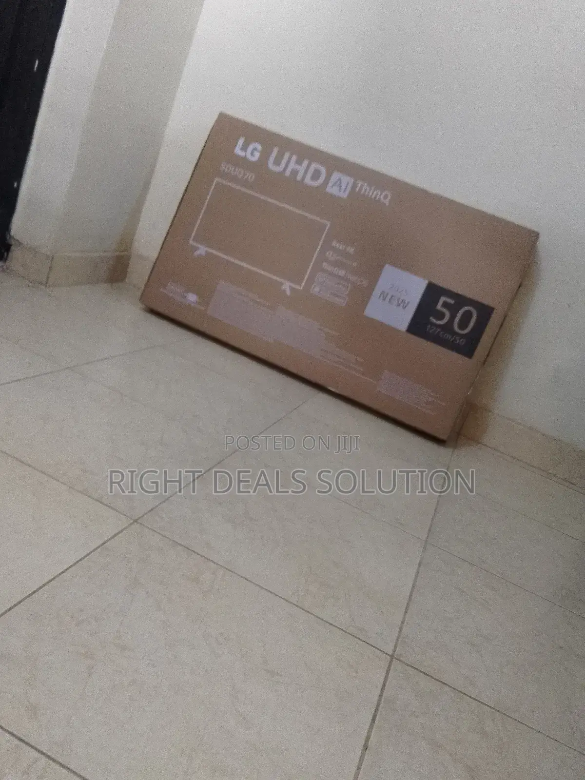 Luxury Lg 50" Oled Smart Television: Gallery Design Mode