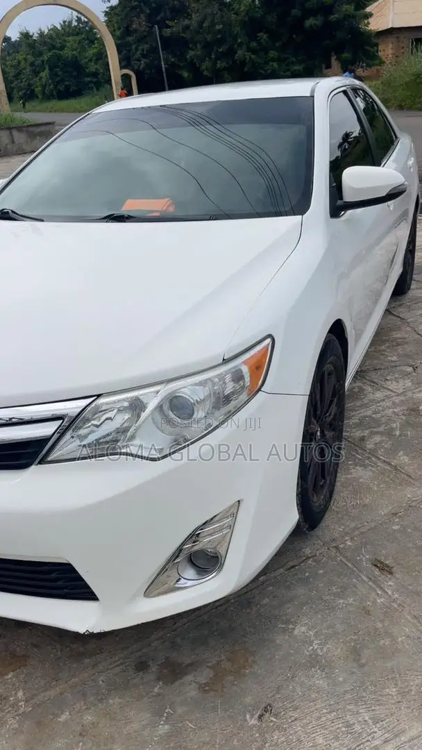Toyota Camry 2014 White