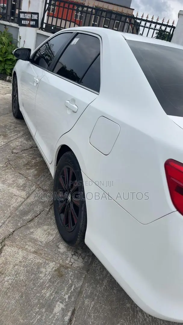 Toyota Camry 2014 White