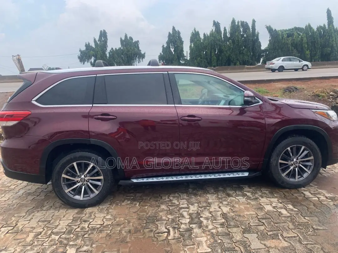 Toyota Highlander 2018 Red