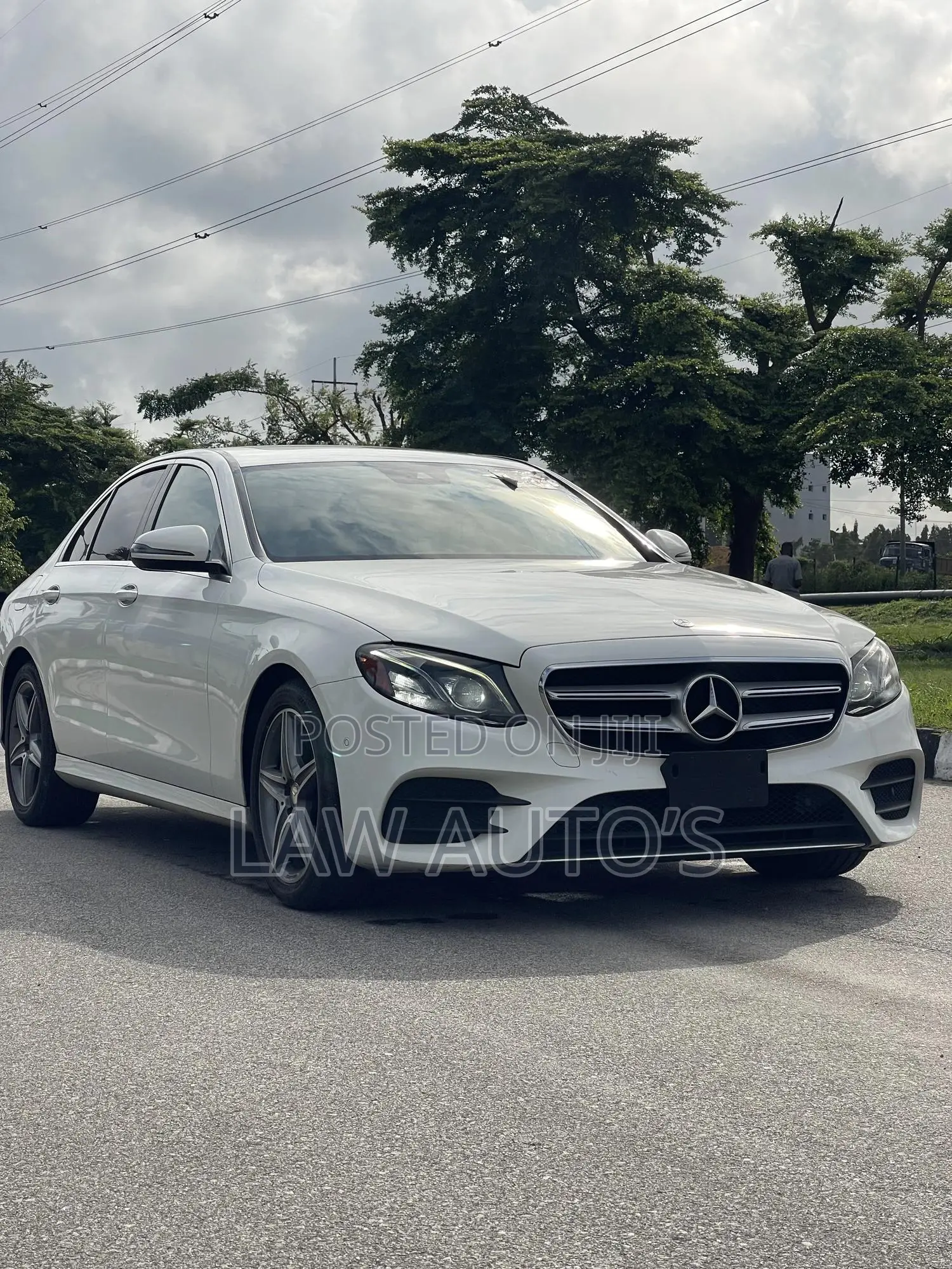 Mercedes-Benz E300 4Matic AWD Sedan (2.0L 4cyl 9A) 2017 White