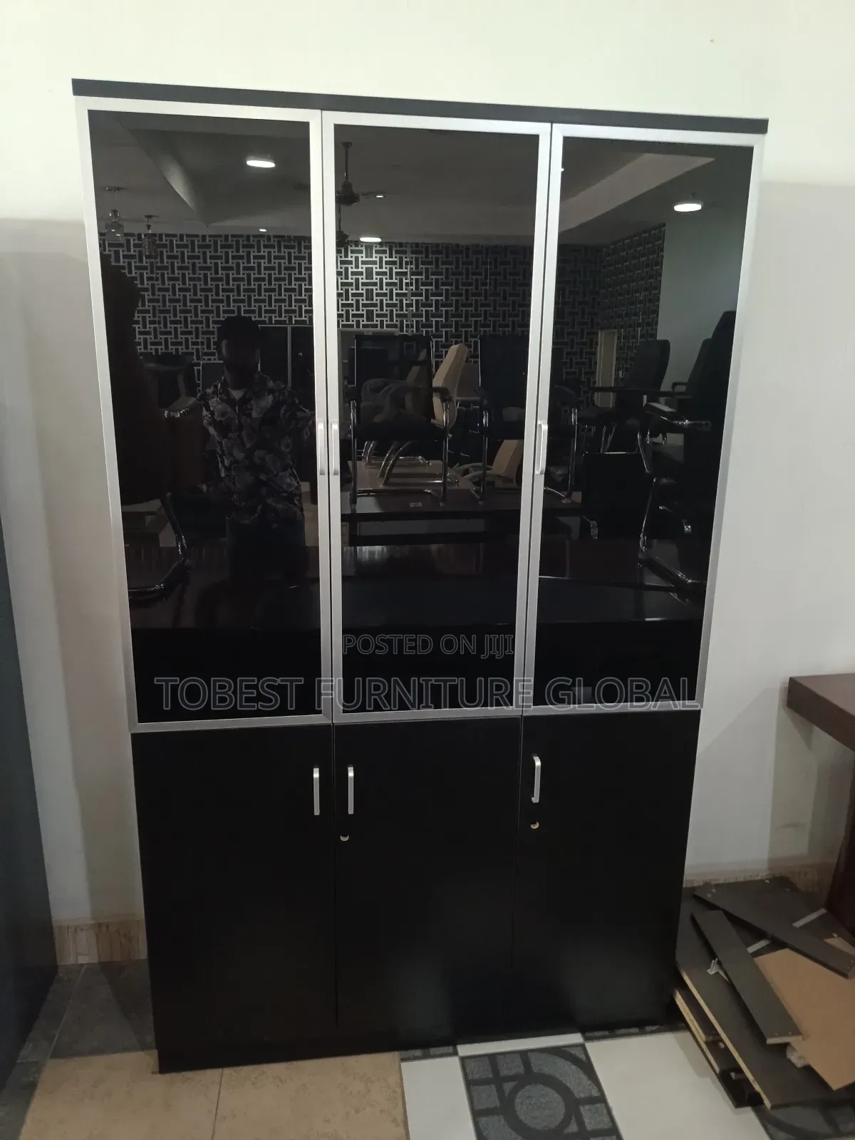 3-Door Bookshelf (Black)