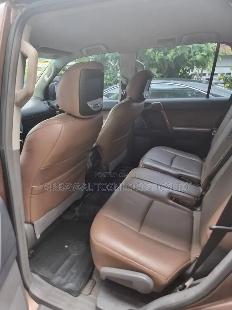 Toyota Land Cruiser Prado 2.7 i 2013 Brown