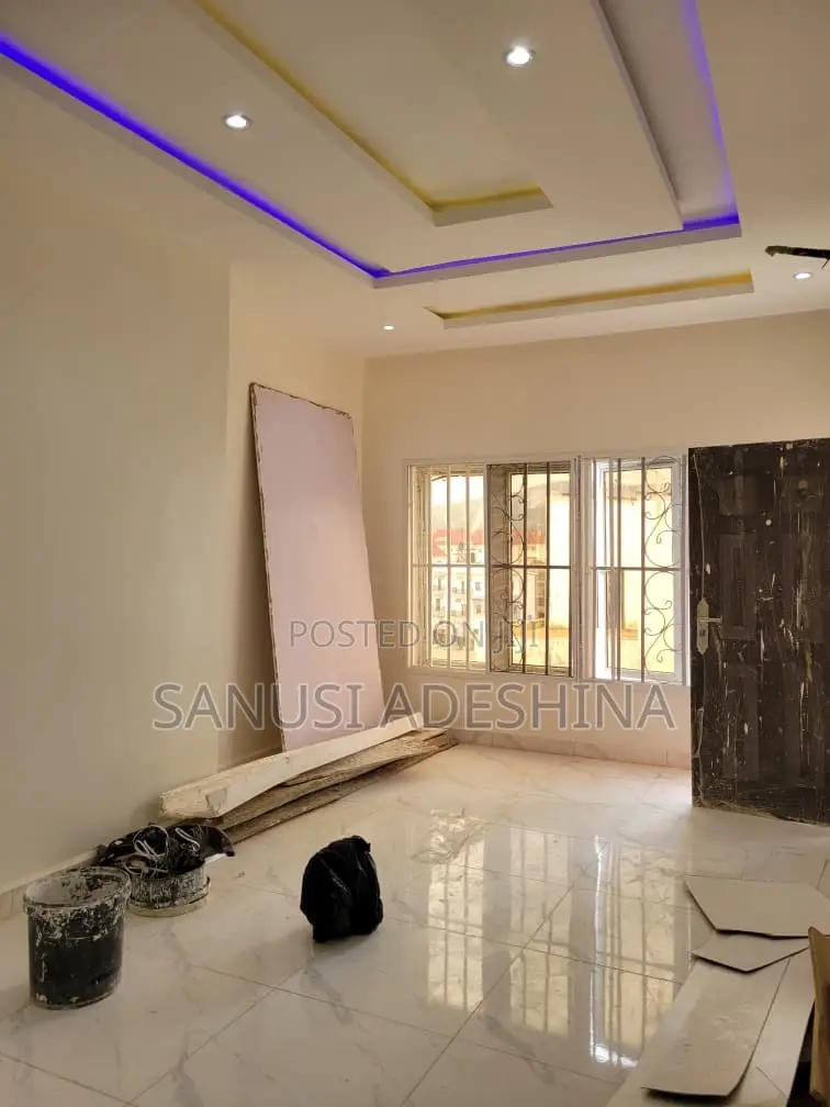 22 Rooms of Hotel at Gwarimpa by 4th Avenue,Fct Abuja Nigerian