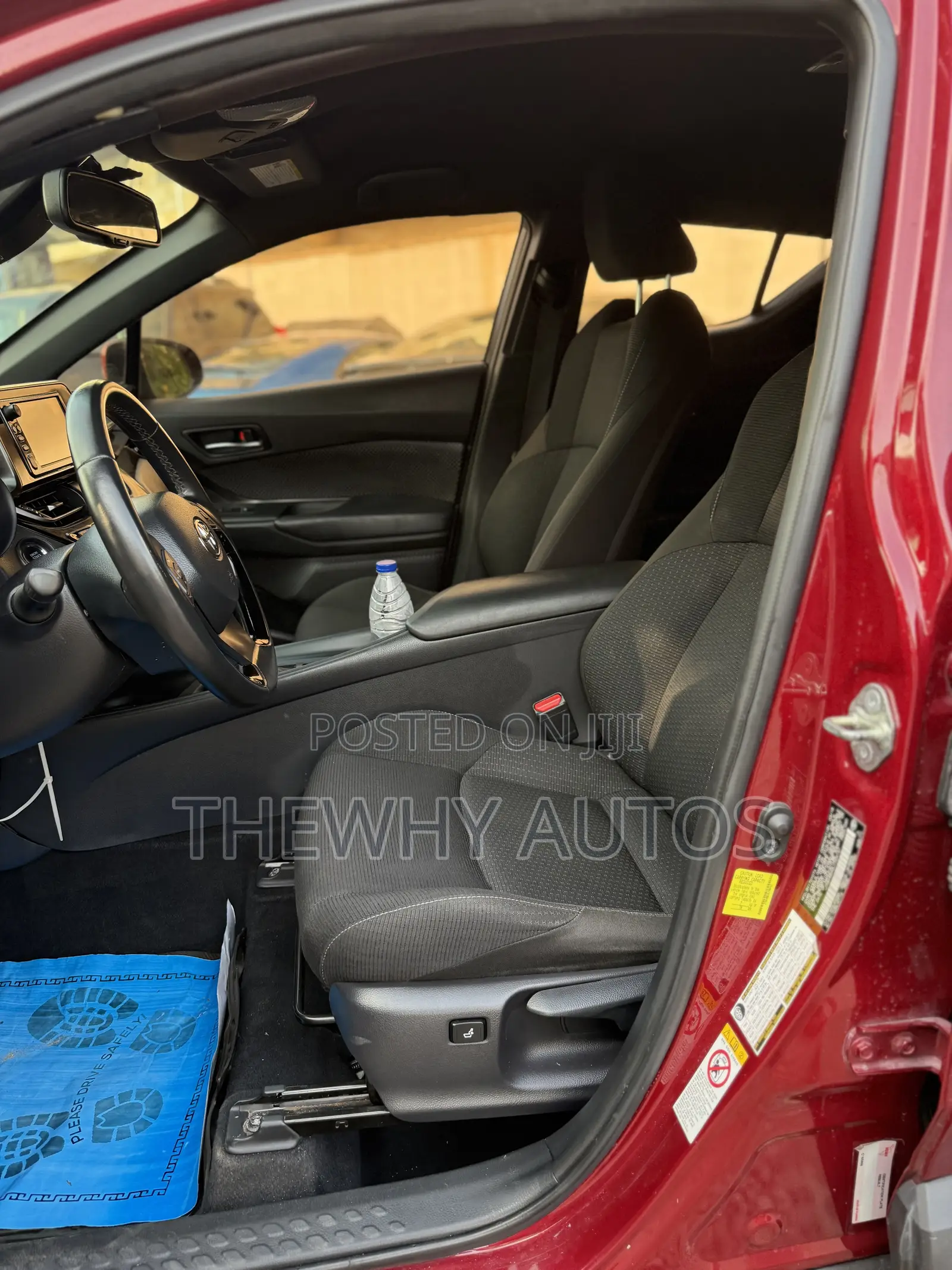Toyota C-HR XLE Prermium FWD (2.0L 4cyl 2AM) 2018 Burgundy