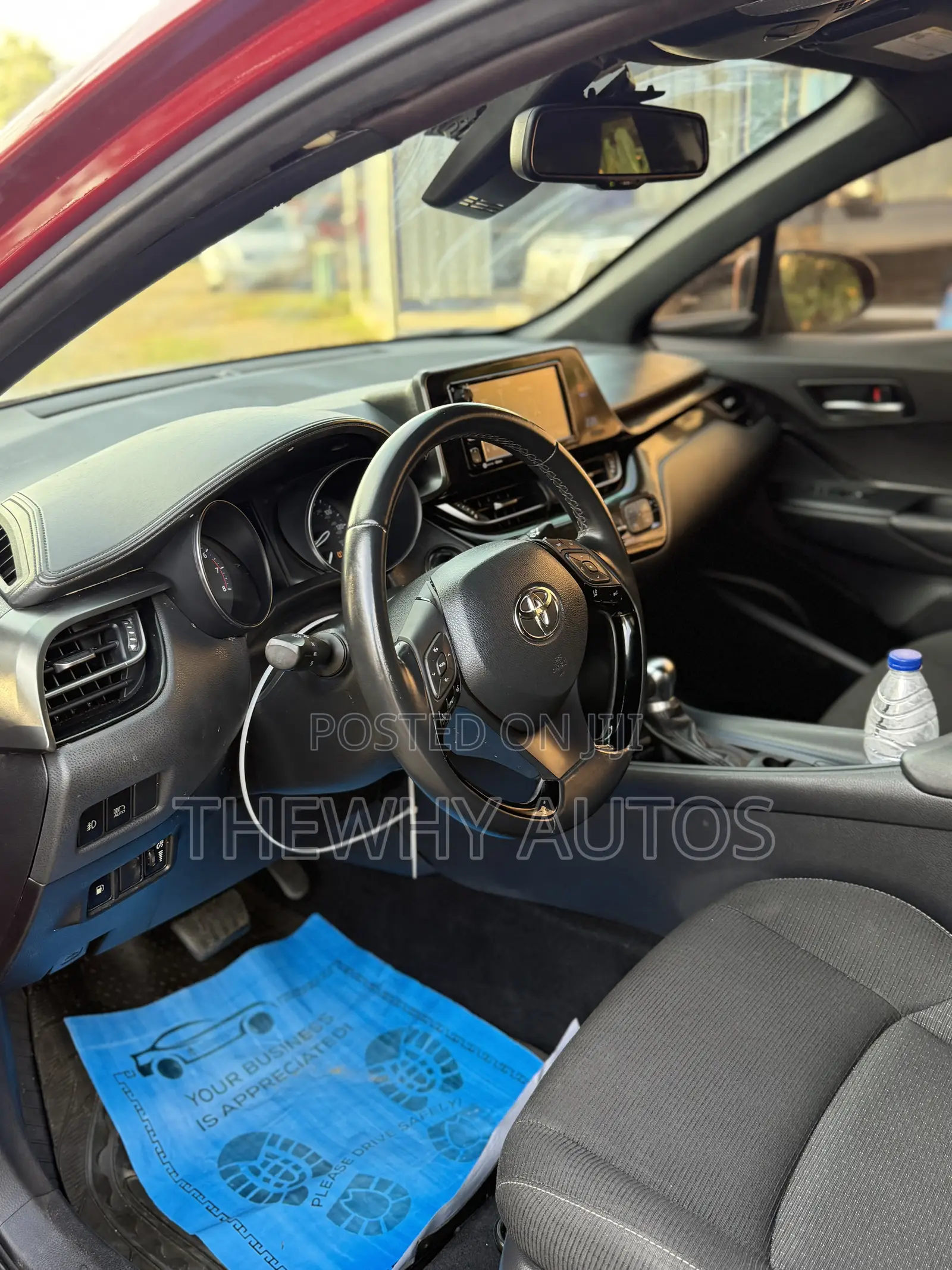 Toyota C-HR XLE Prermium FWD (2.0L 4cyl 2AM) 2018 Burgundy