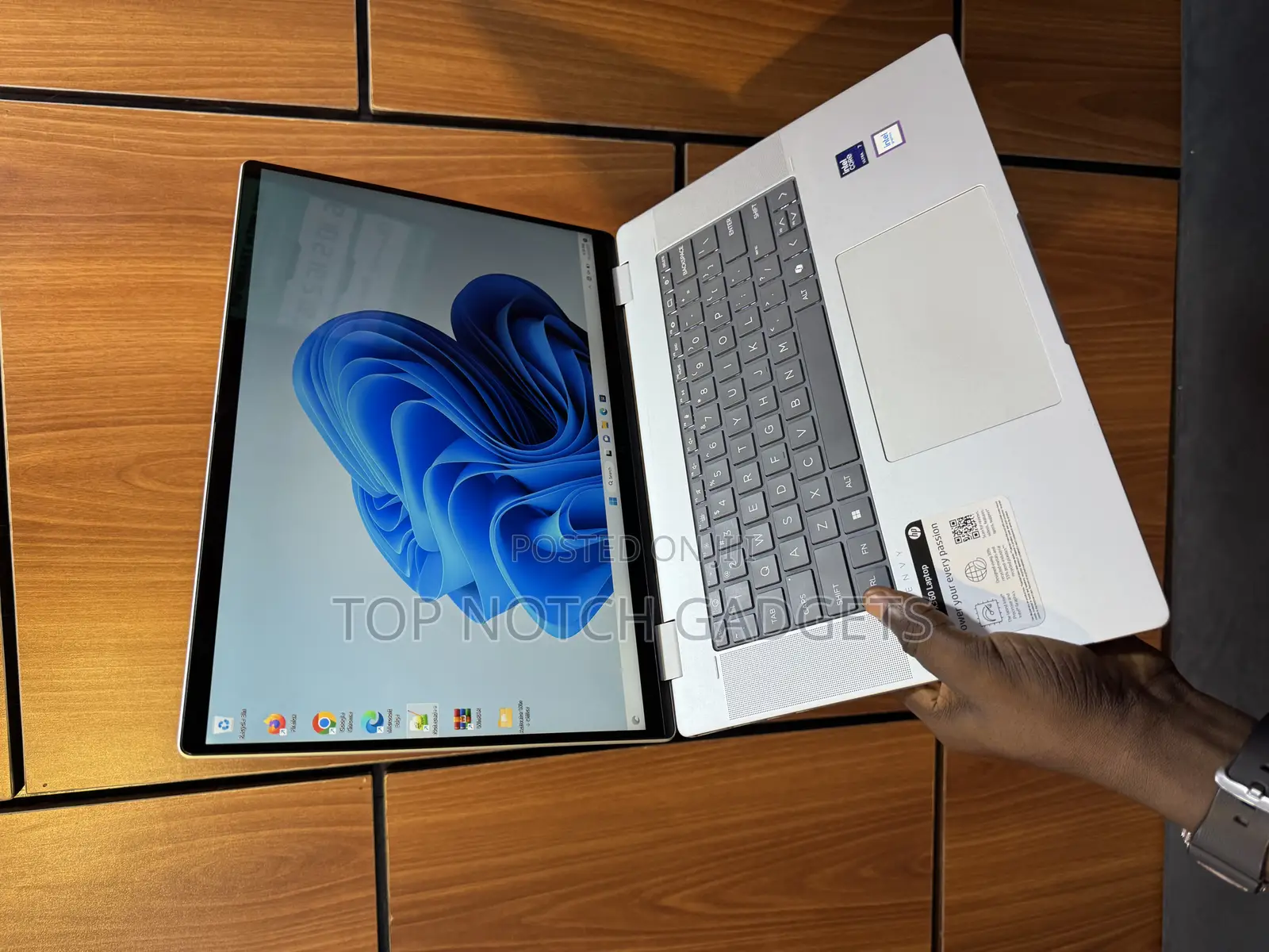 Laptop HP Envy X360 Convertible 15 Es2xx 16GB Intel Core I7 SSD 1T