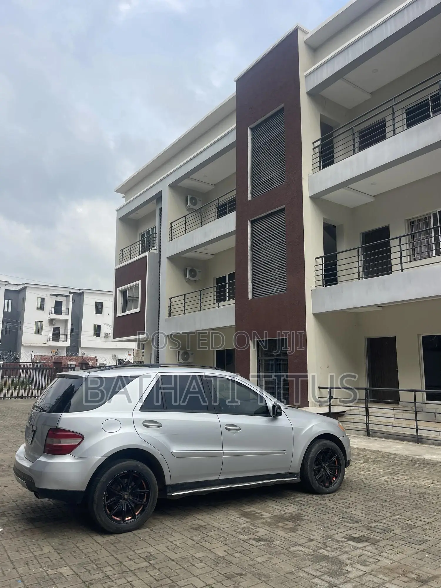 3bdrm Block of Flats in Jahi for rent