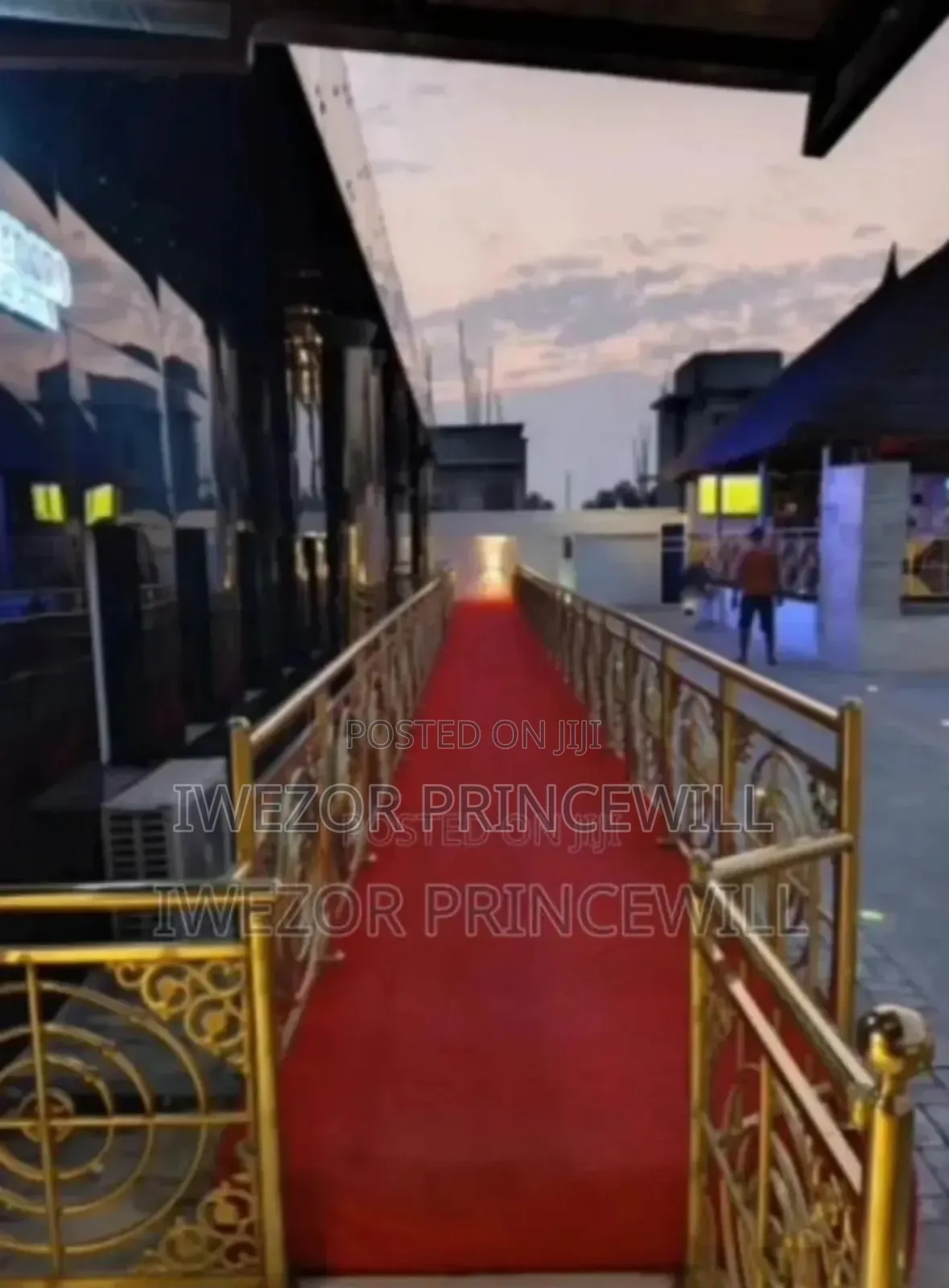 13 Rooms Luxury Hotel For Sale/Lease