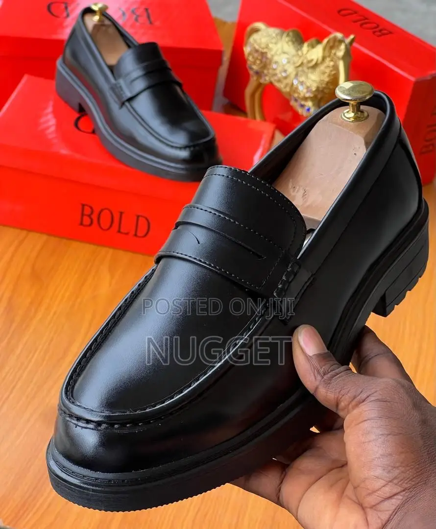 Bold Black Leather Shoe Loafers Boxed