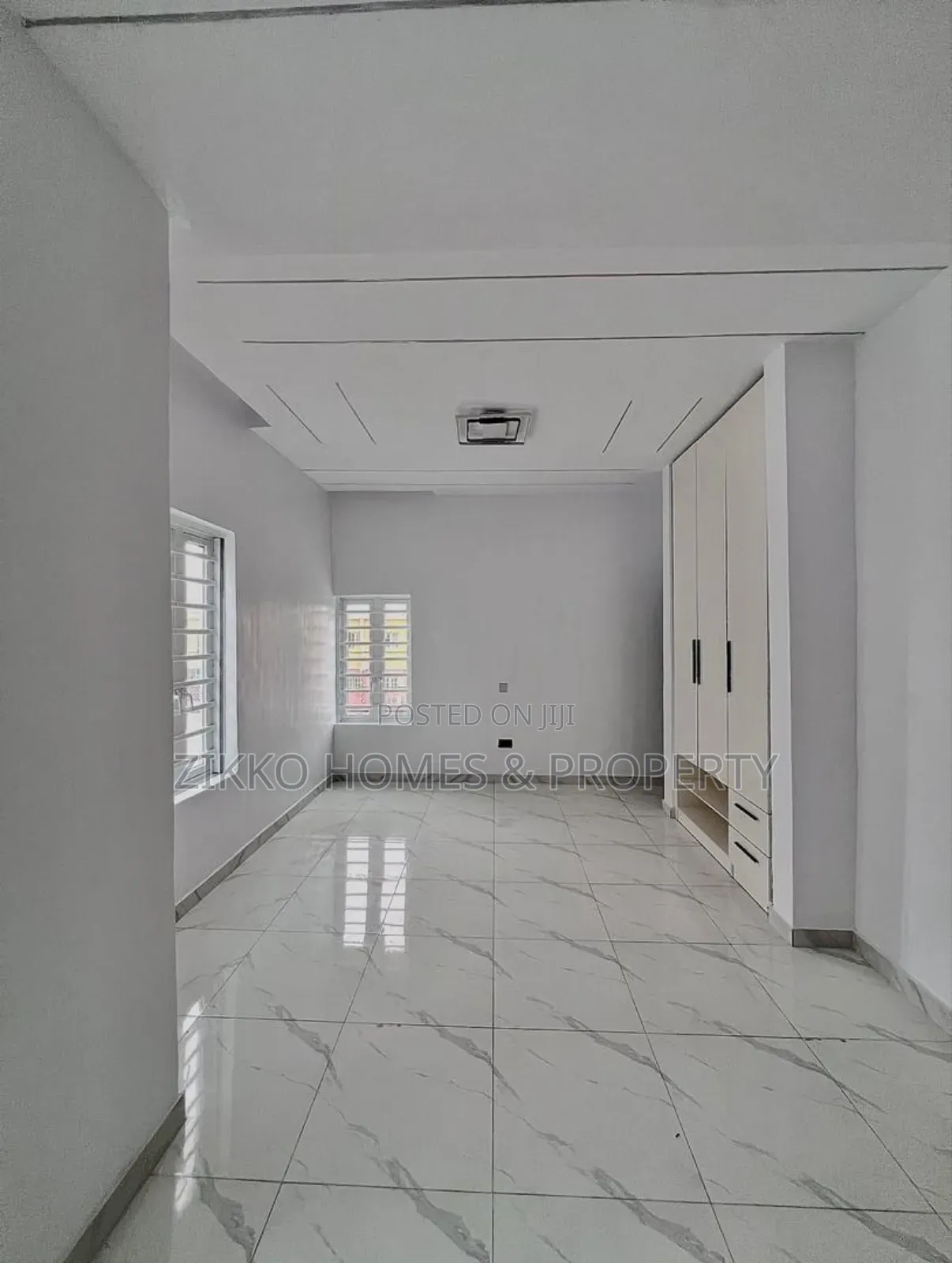 5bdrm Duplex in Pinock Estate, Lekki for sale
