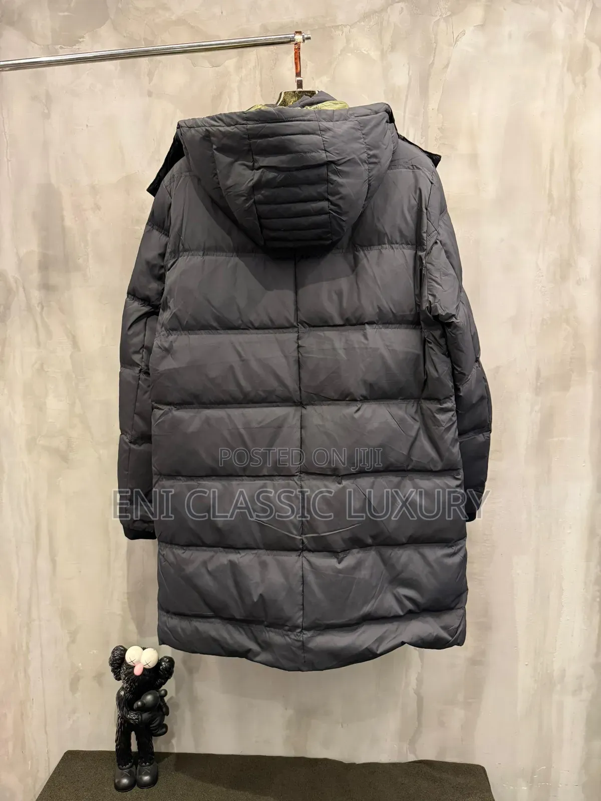 Pure Quality Luxury Cargo Jacket Well Banded Package