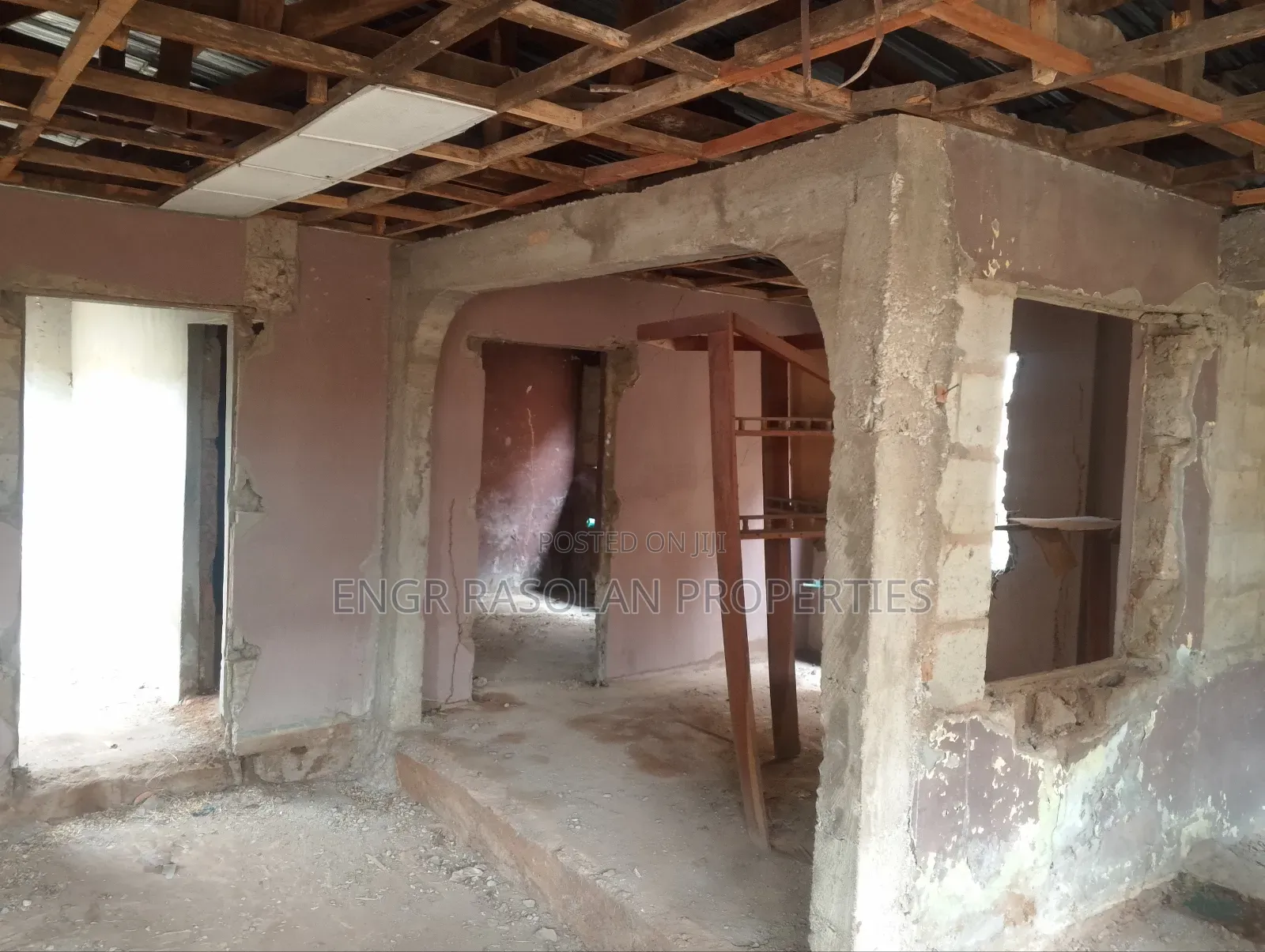 4bdrm Bungalow in Agbadam, Ilorin South for sale
