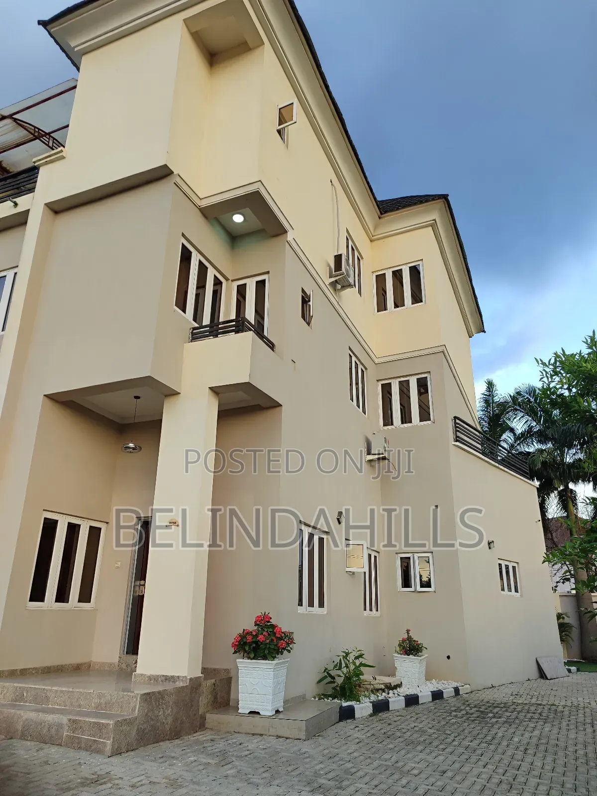 Furnished 5bdrm Townhouse / Terrace in Guzape District for rent