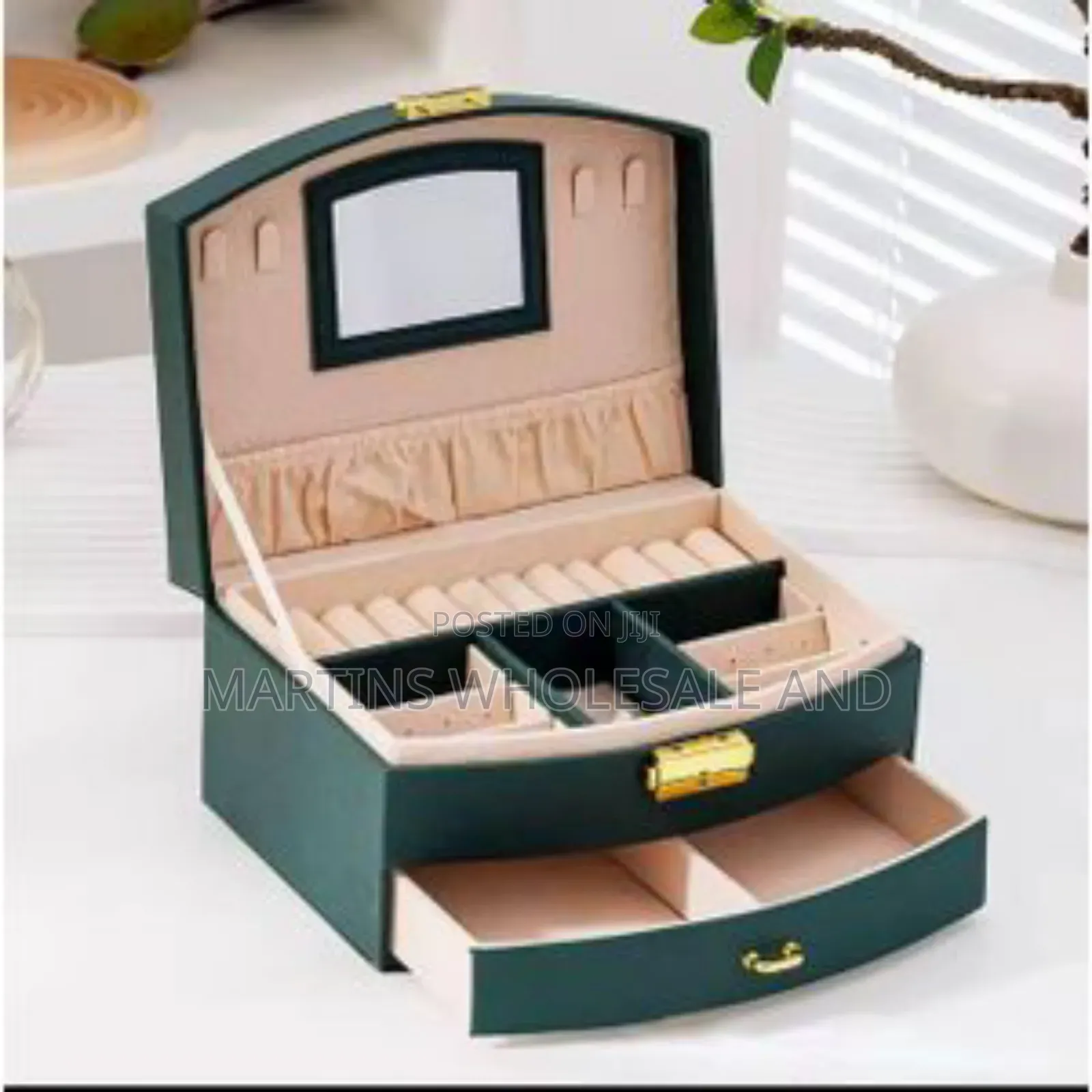 Pu Leather Jewelry Organizer Box With Multiple Compartments