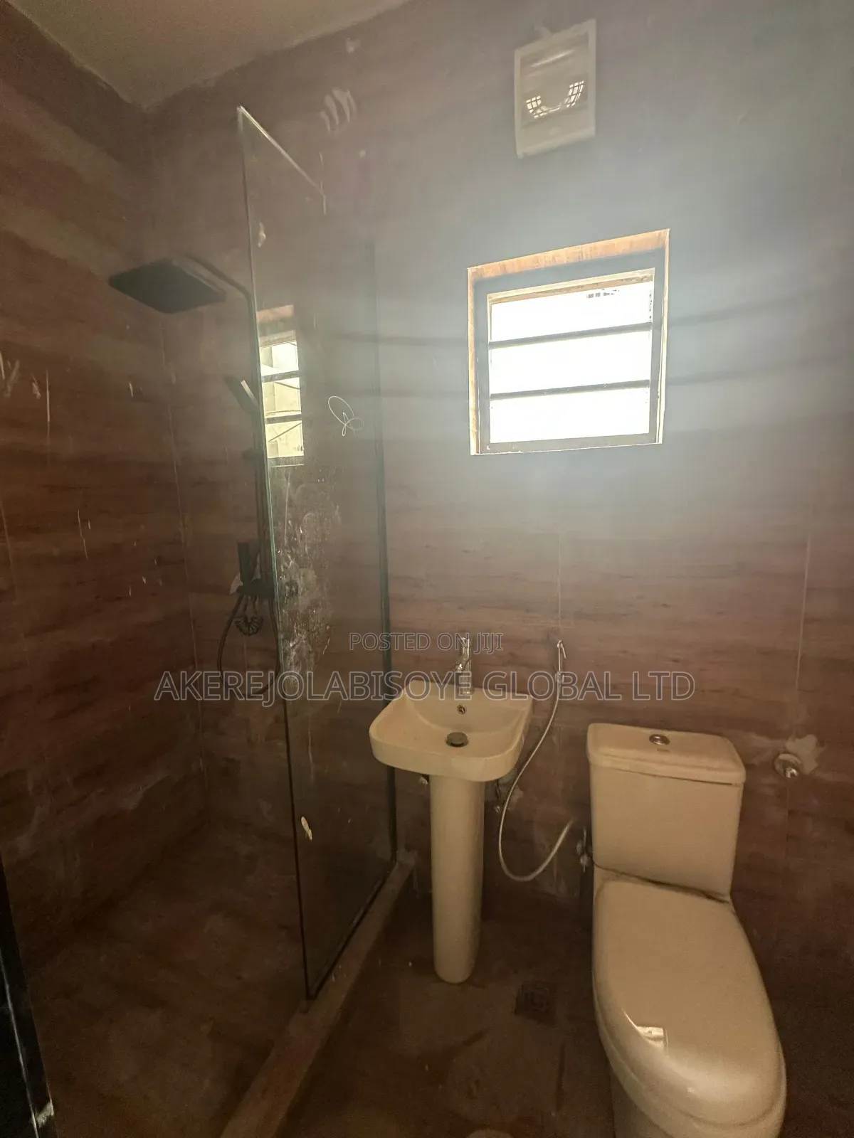 4bdrm Duplex in In An Estate, Gwarinpa for sale