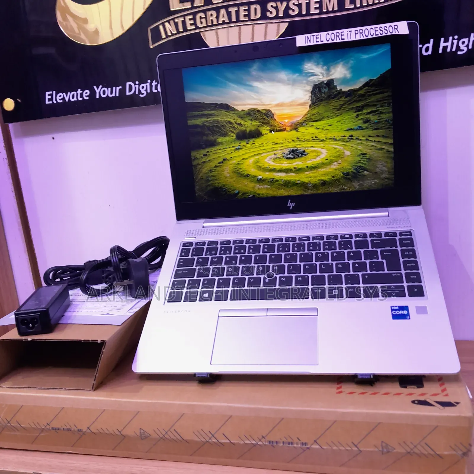 New Laptop HP EliteBook 845 G7 32GB Intel Core I7 SSD 512GB
