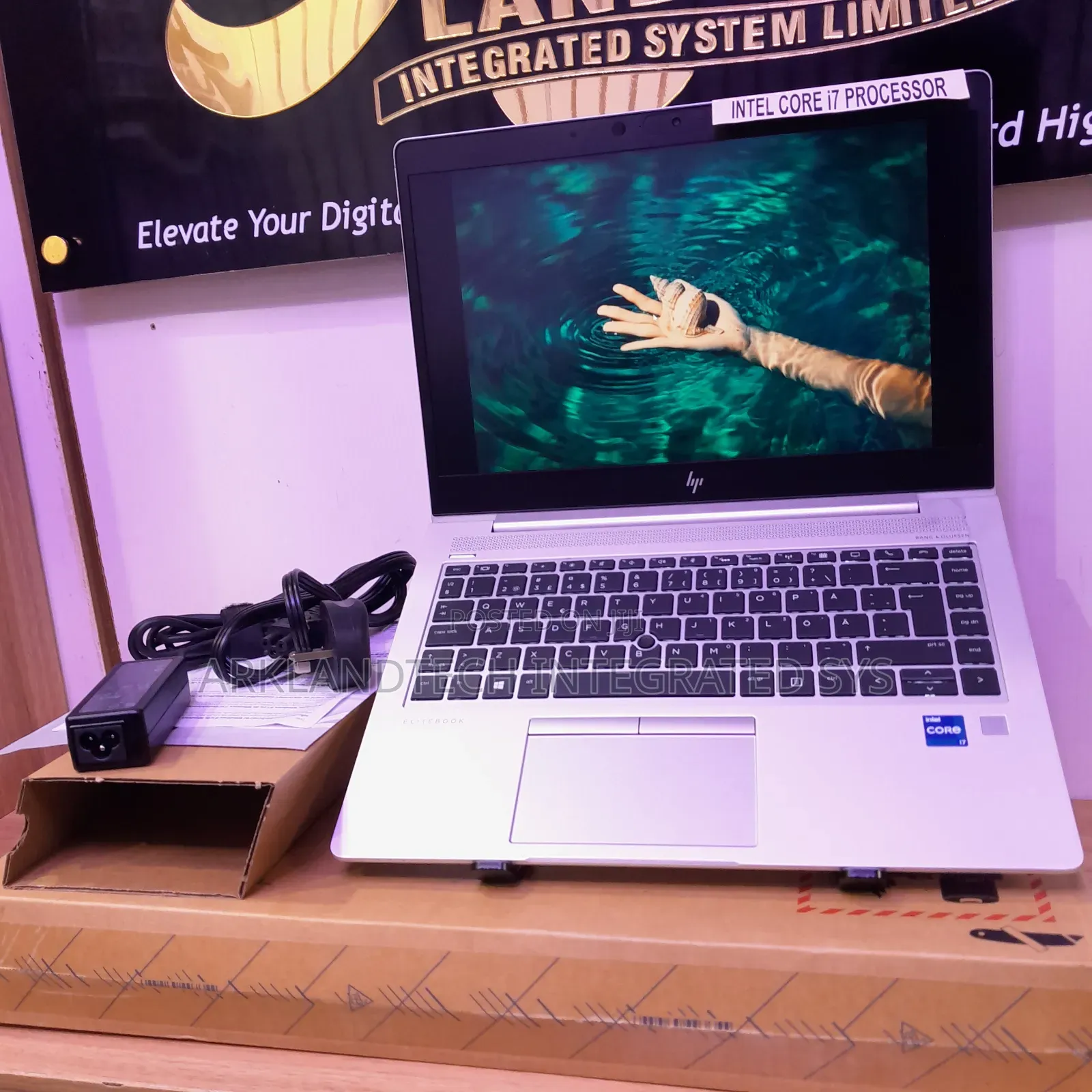 New Laptop HP EliteBook 845 G7 32GB Intel Core I7 SSD 512GB