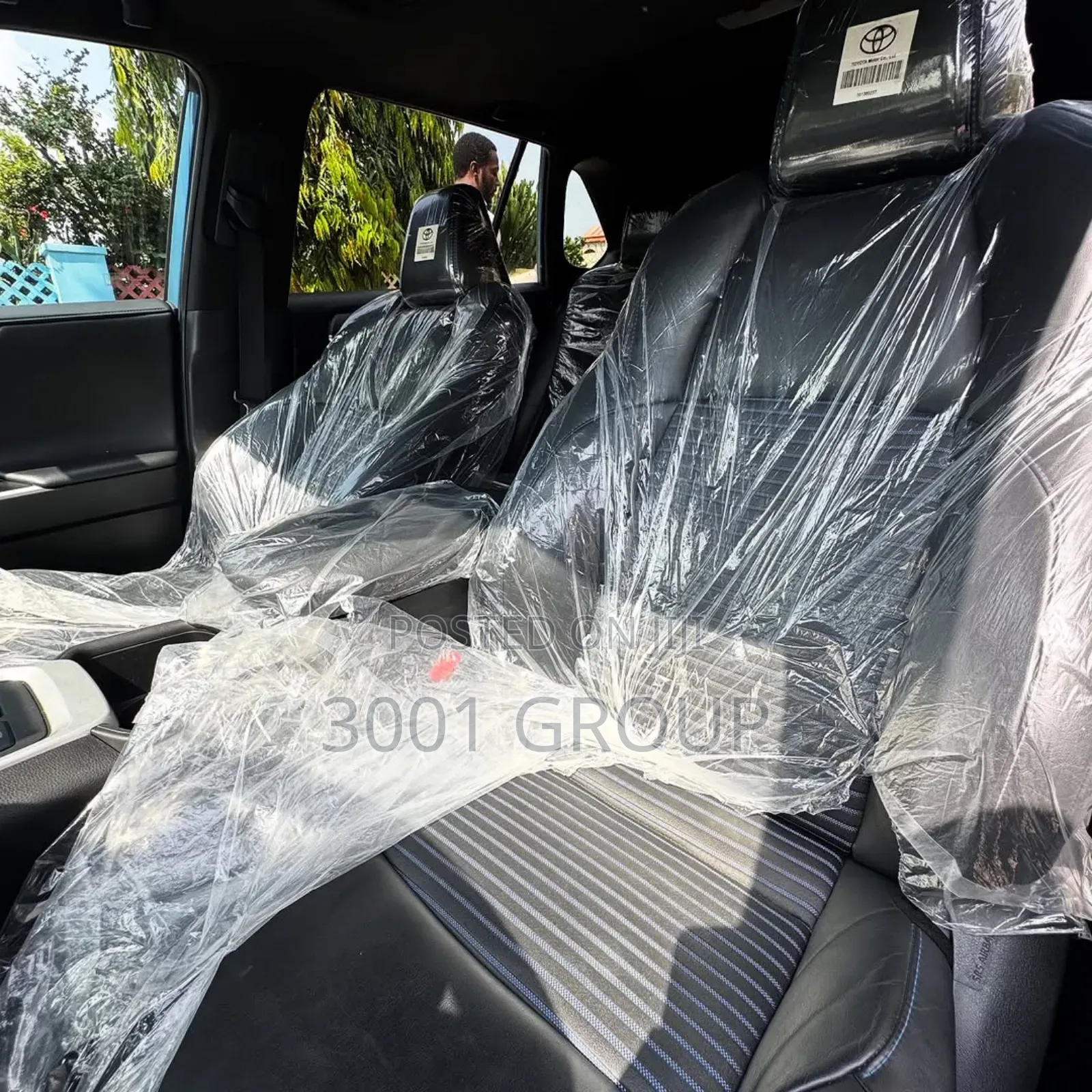 Toyota RAV4 XLE 2022 Blue