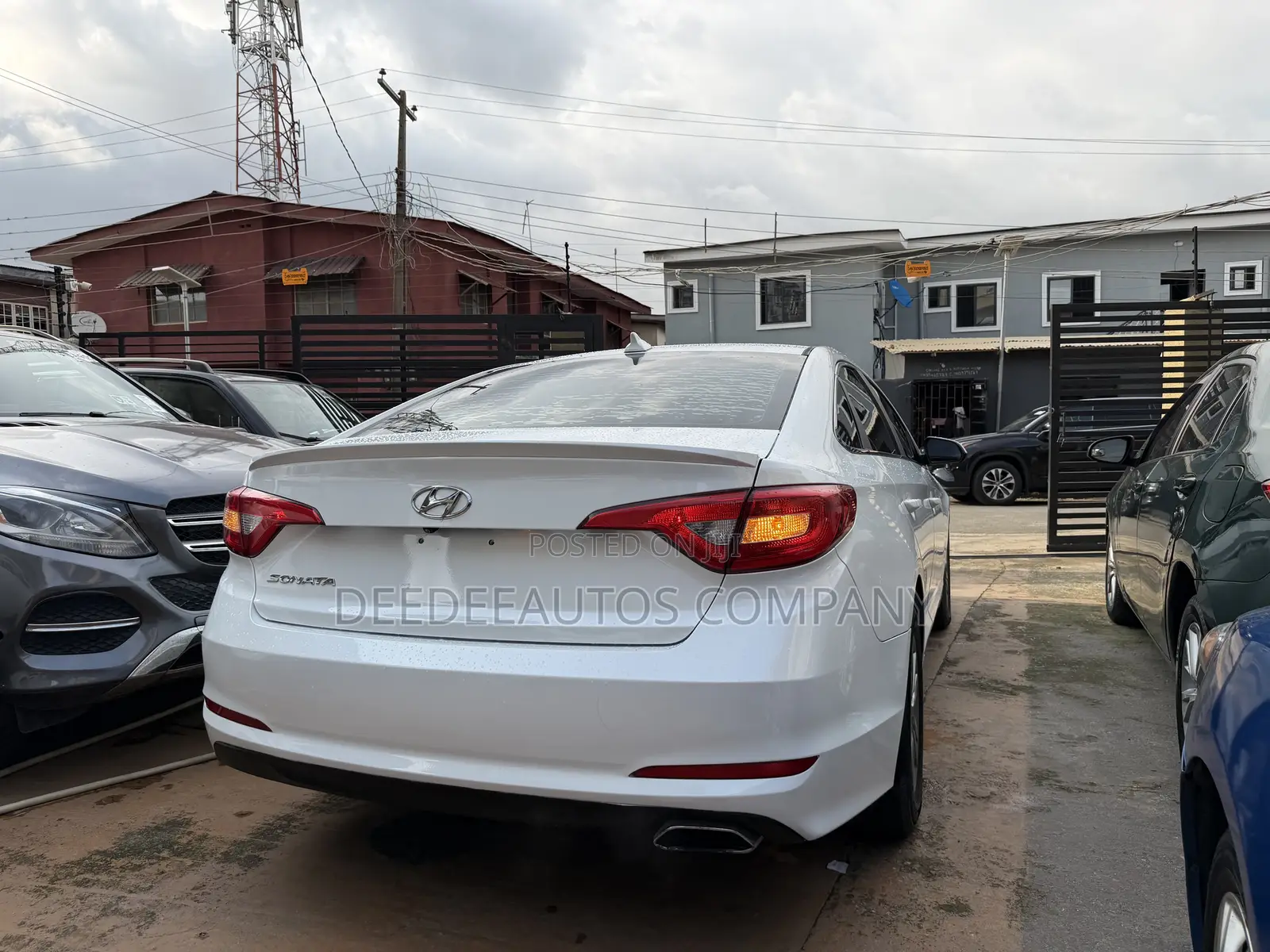 Hyundai Sonata Sport 4dr Sedan (2.4L 4cyl 6A) 2015 White