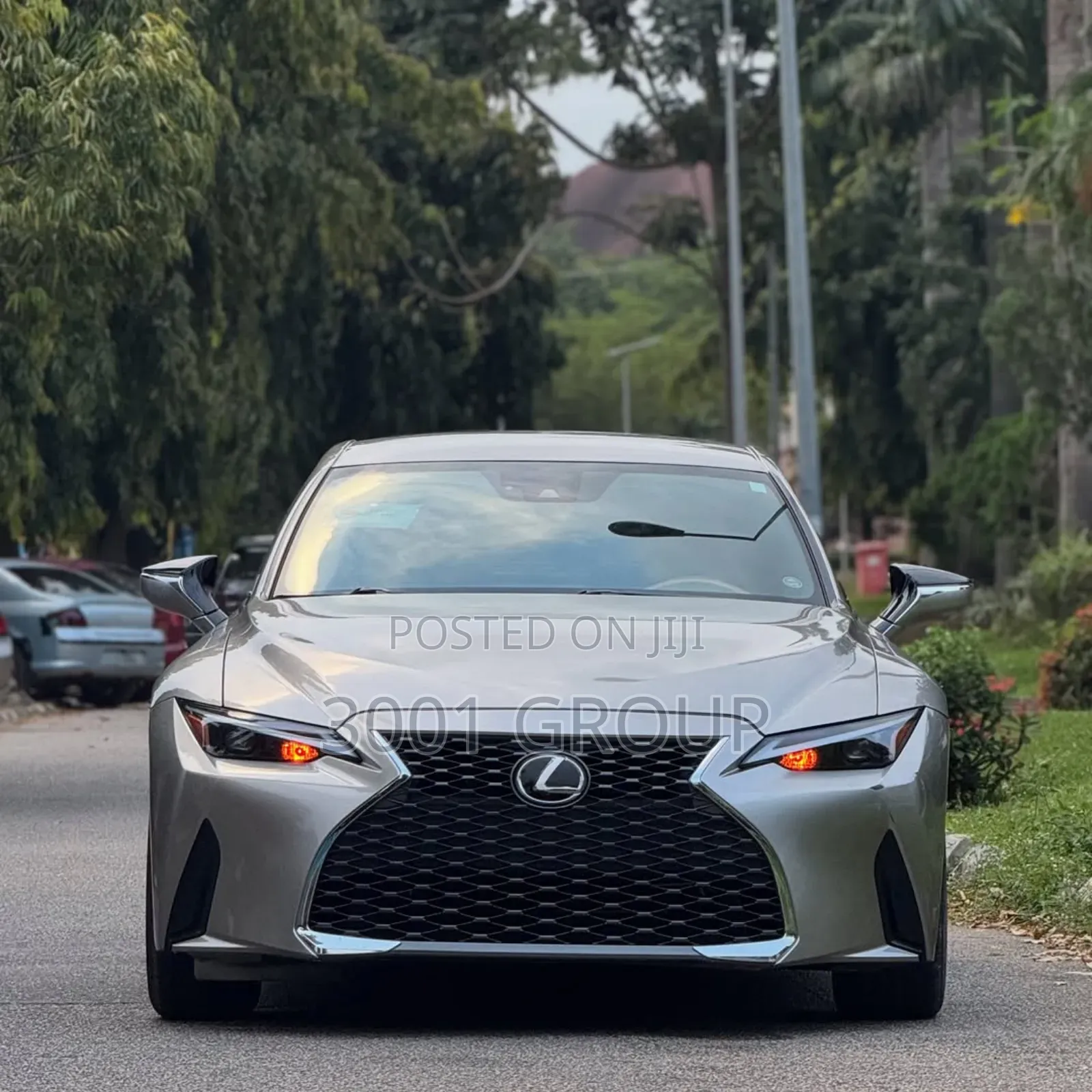 Lexus IS 300h 4WD 2021 Silver