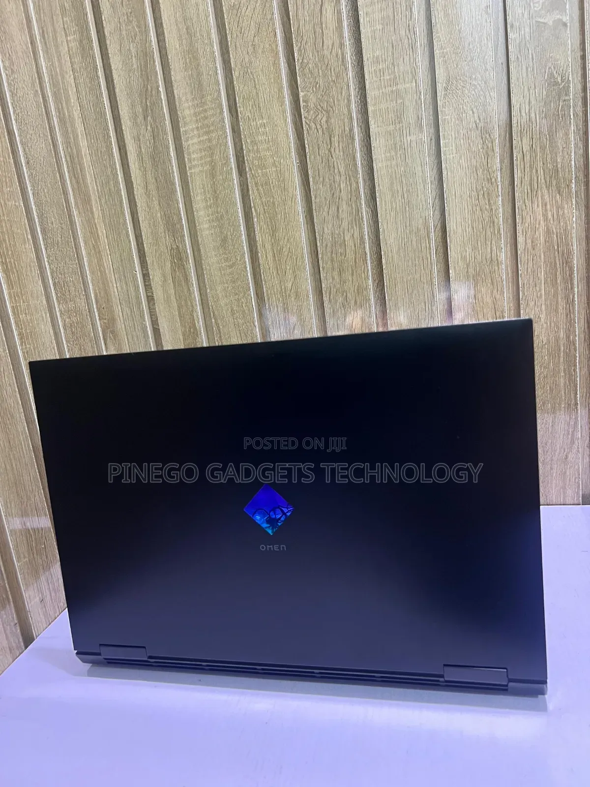 Laptop HP Omen 17-An188nr 16GB Intel Core I7 SSD 512GB