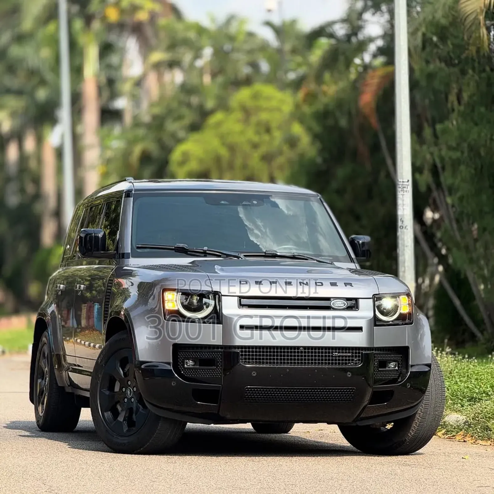 Land Rover Defender 2022 Gray