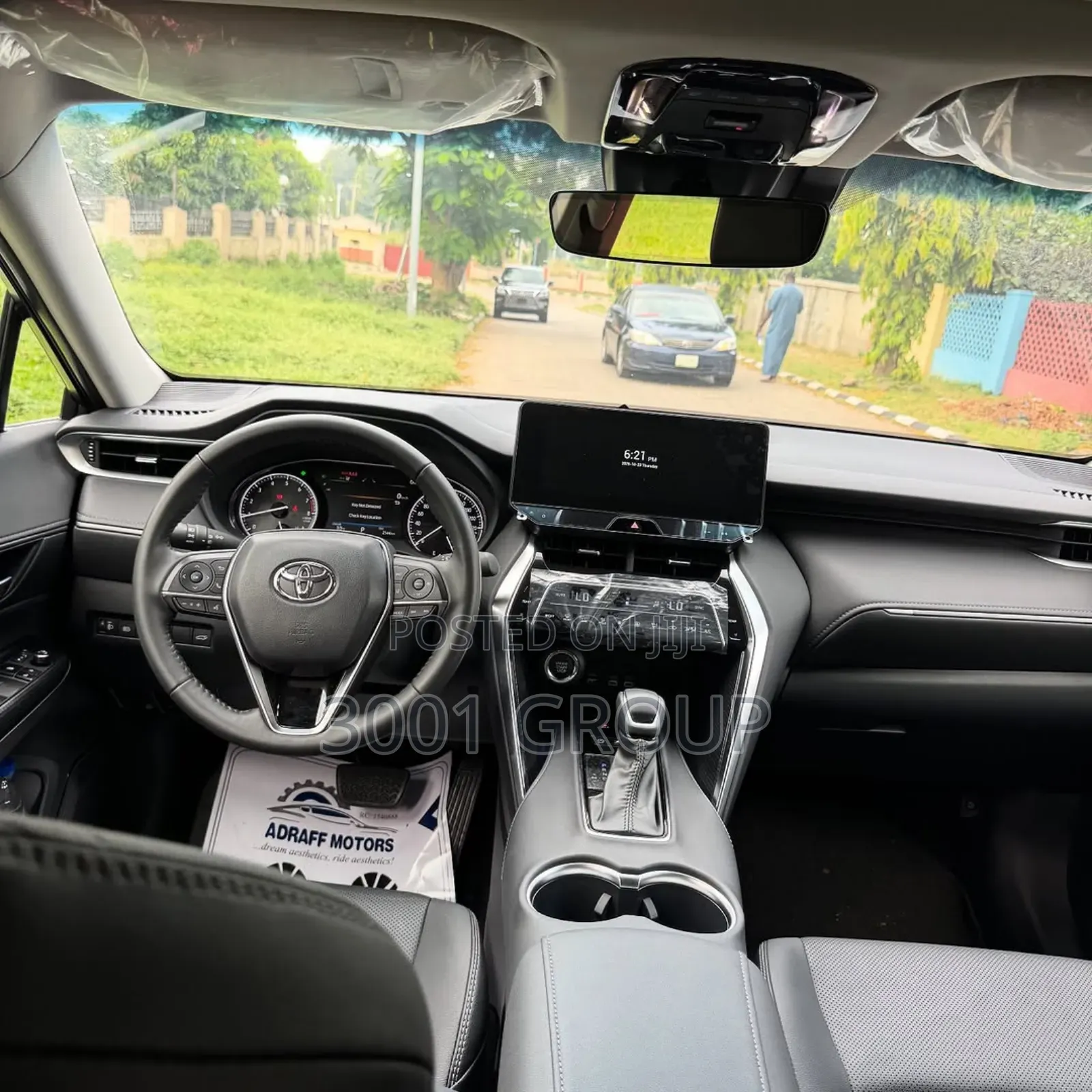 Toyota Venza 2025 White