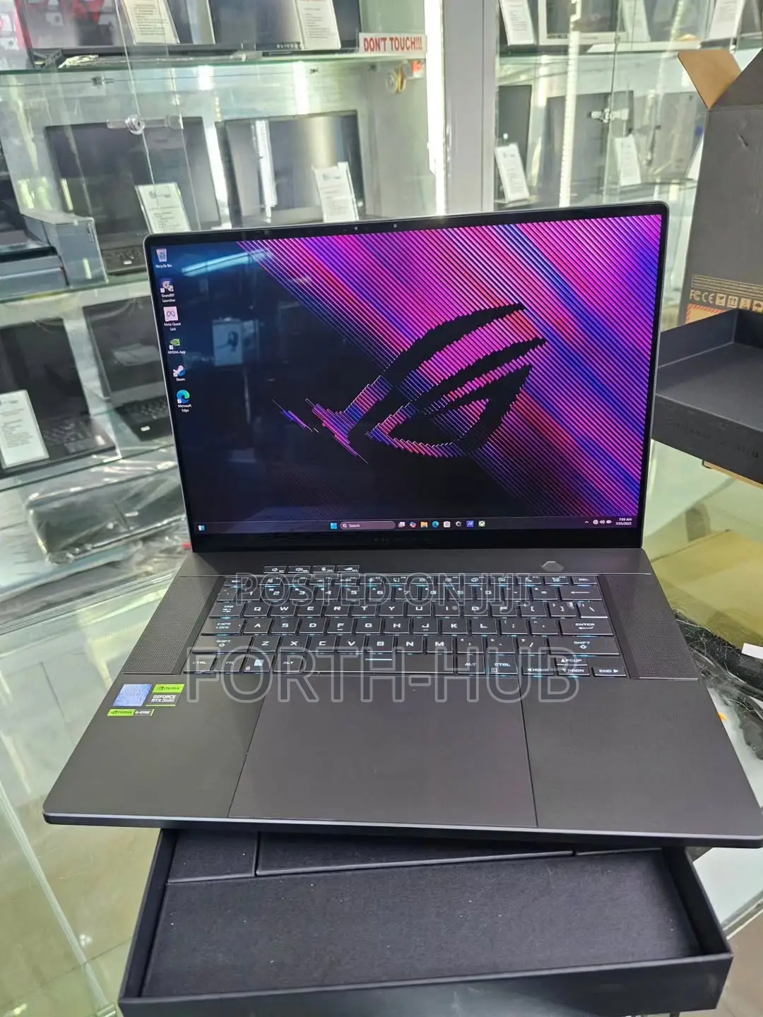 Laptop Asus ROG Zephyrus G16 16GB Intel Core I7 SSD 512GB