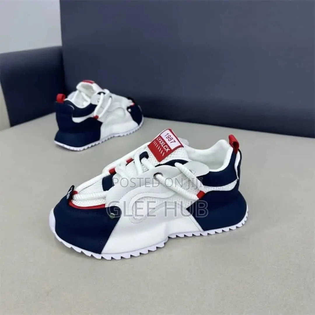 High Quality Sneakers
