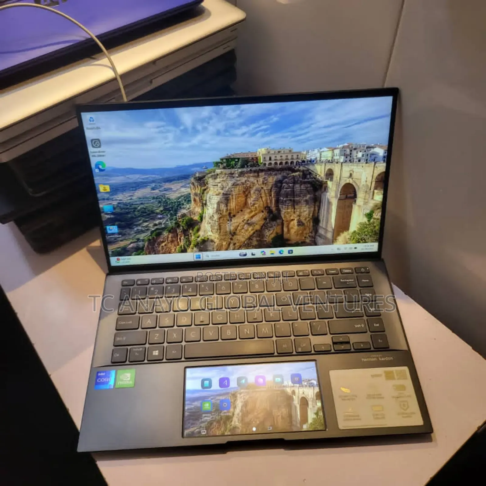Laptop Asus Zenbook 14 UX434 16GB Intel Core i7 SSD 512GB