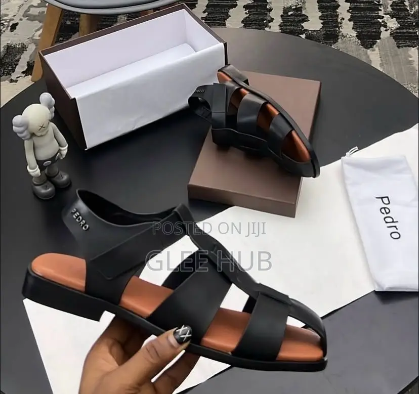 Pedro Sleek Sandals
