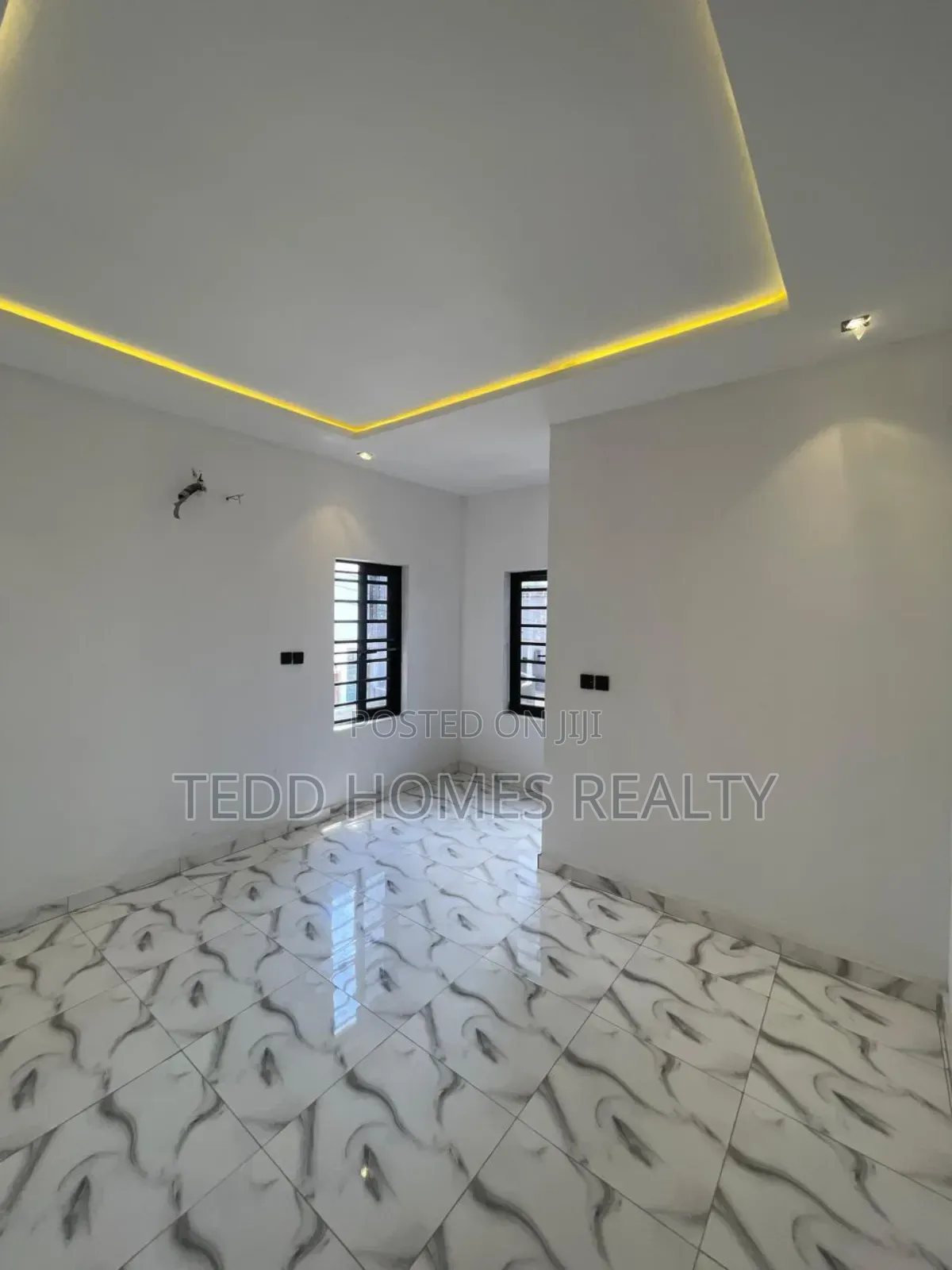 4bdrm Townhouse/Terrace in Ikota for sale