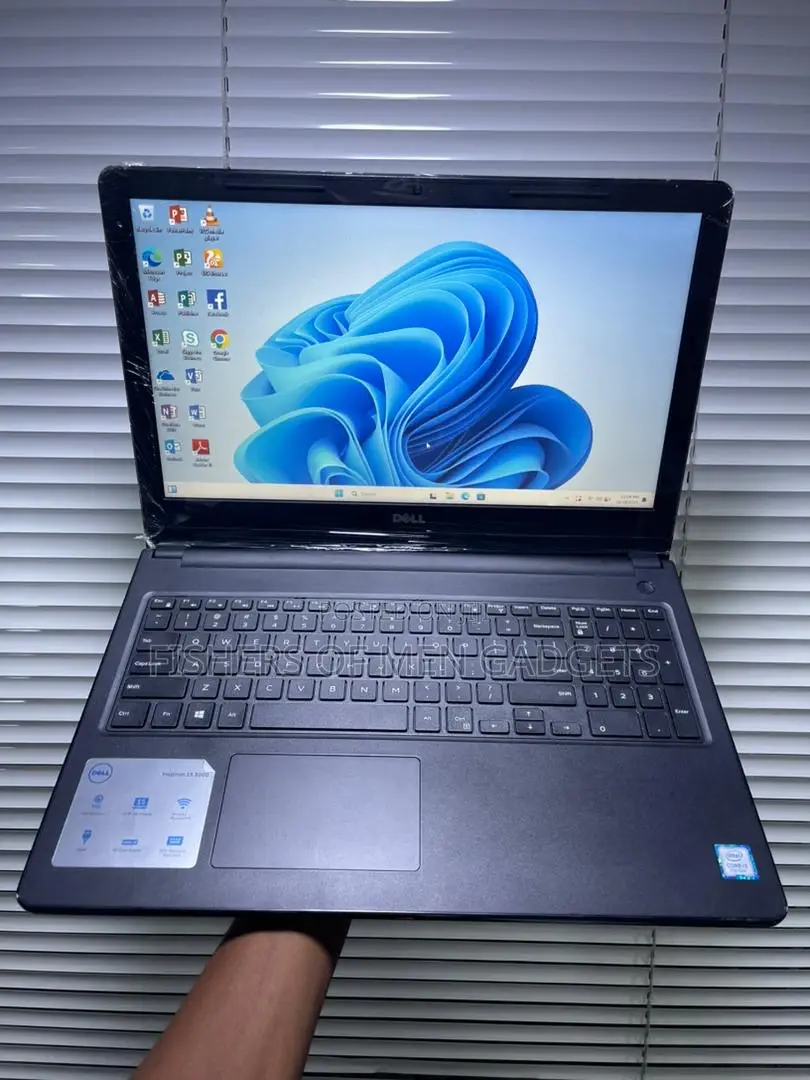 Laptop Dell Inspiron 15 3567 8GB Intel Core I3 HDD 500GB