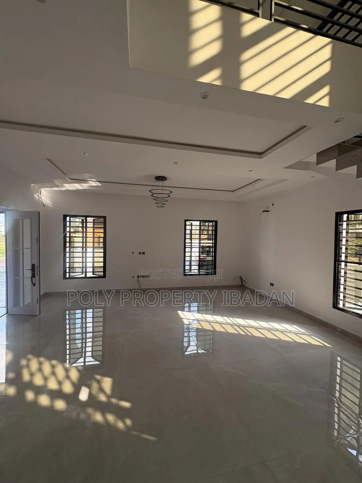 5bdrm Duplex in Legacy Estate,, Ibadan for sale