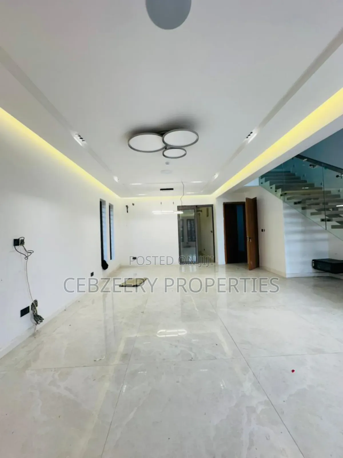 5bdrm Duplex in Adeniyi Jones for sale