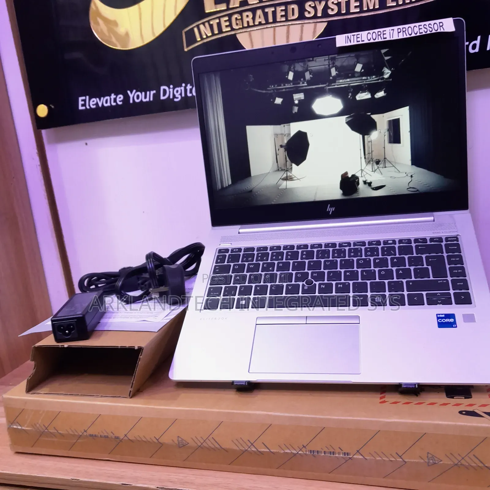 New Laptop HP EliteBook 6930P 12GB Intel Core I7 SSD 256GB
