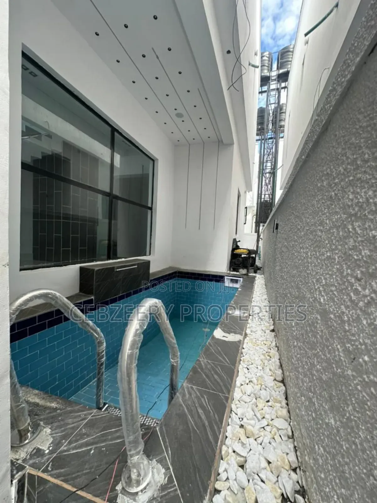 5bdrm Duplex in Ajah for sale