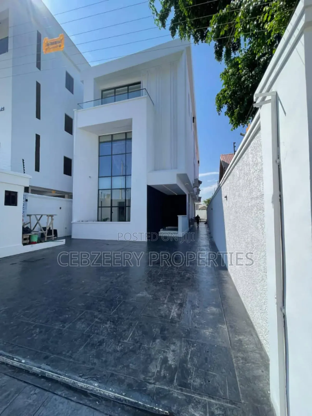 4bdrm Duplex in Lekki Phase 1 for sale