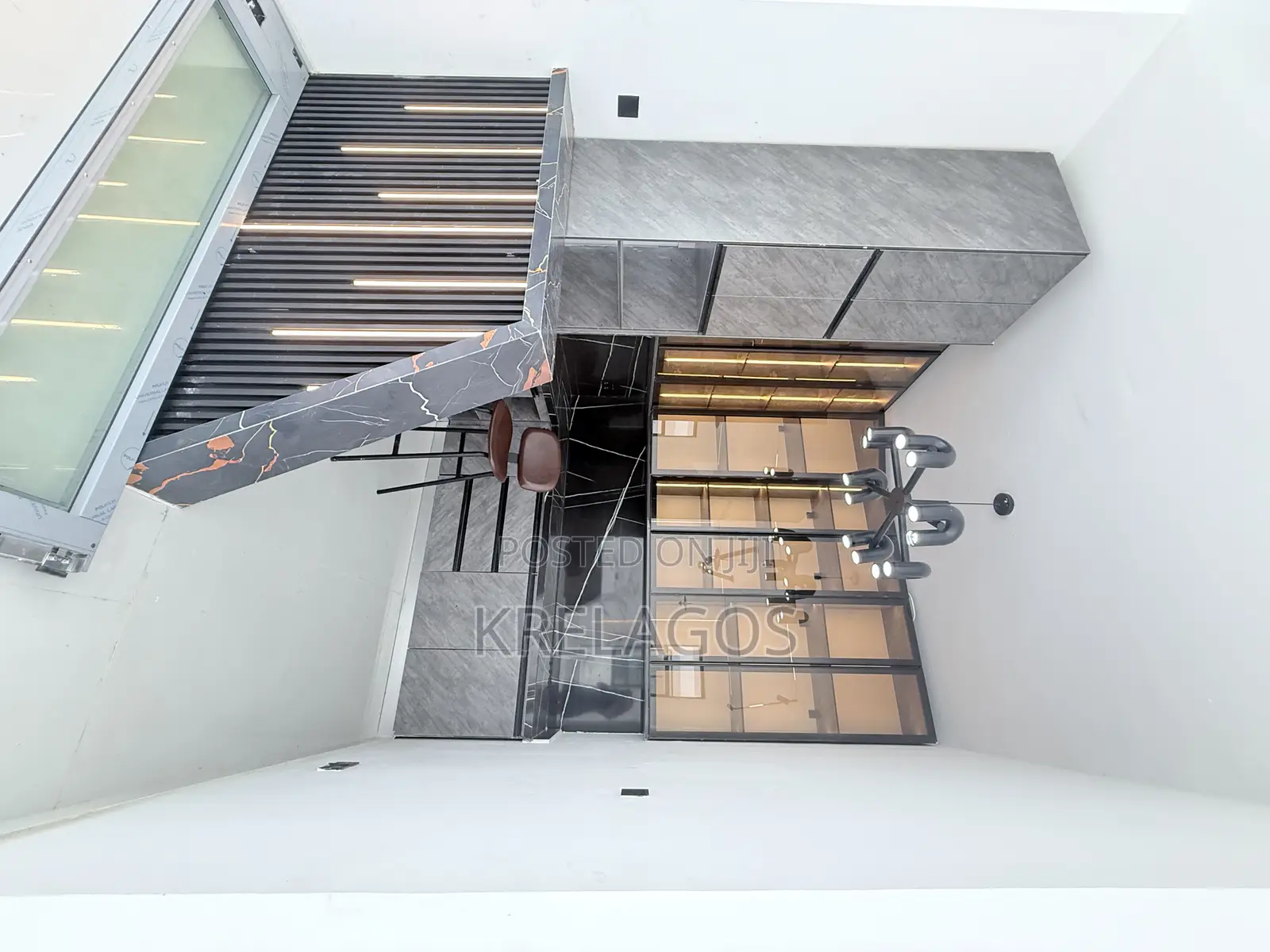5bdrm Duplex in Osapa london for sale