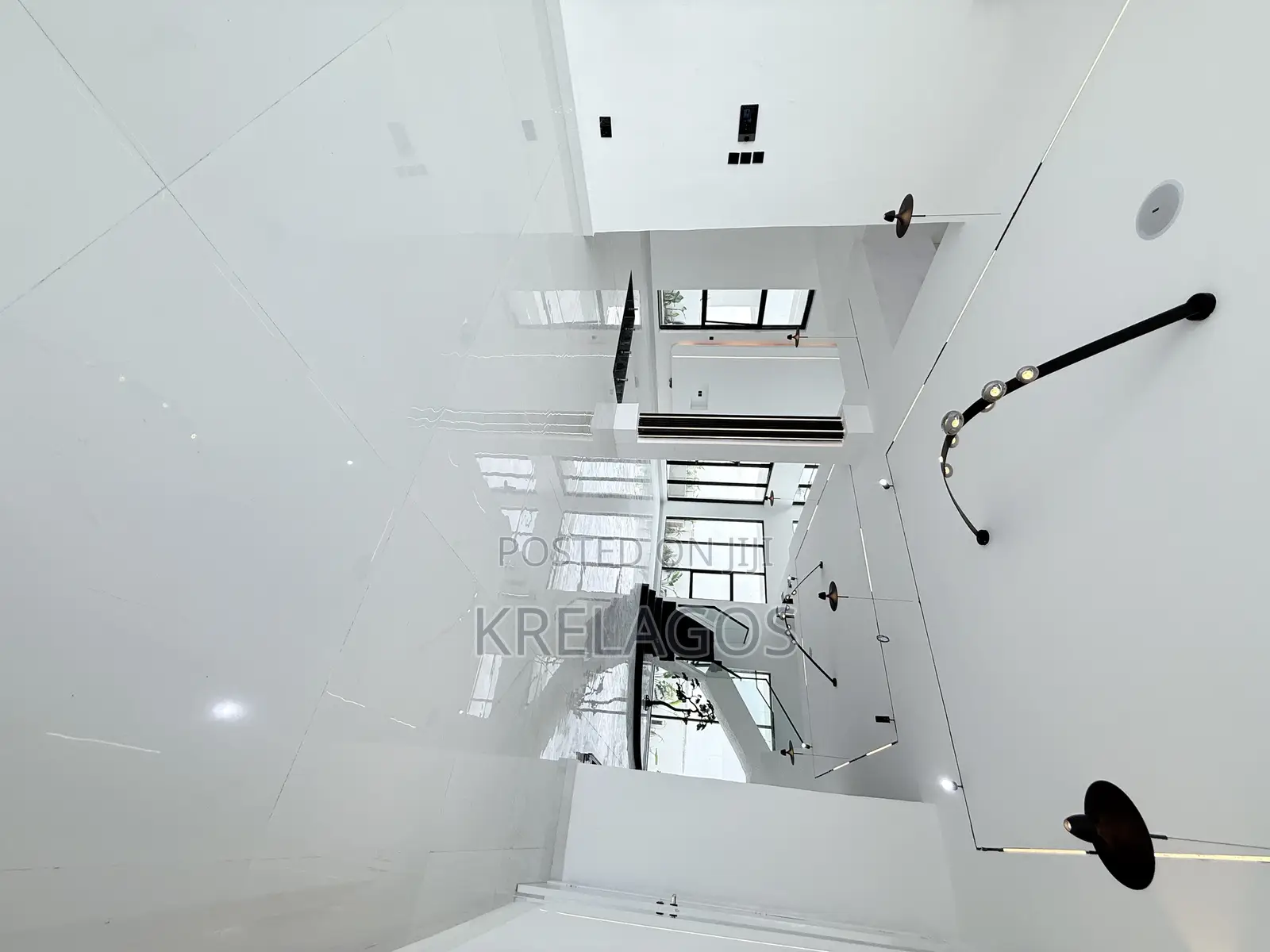 5bdrm Duplex in Osapa london for sale